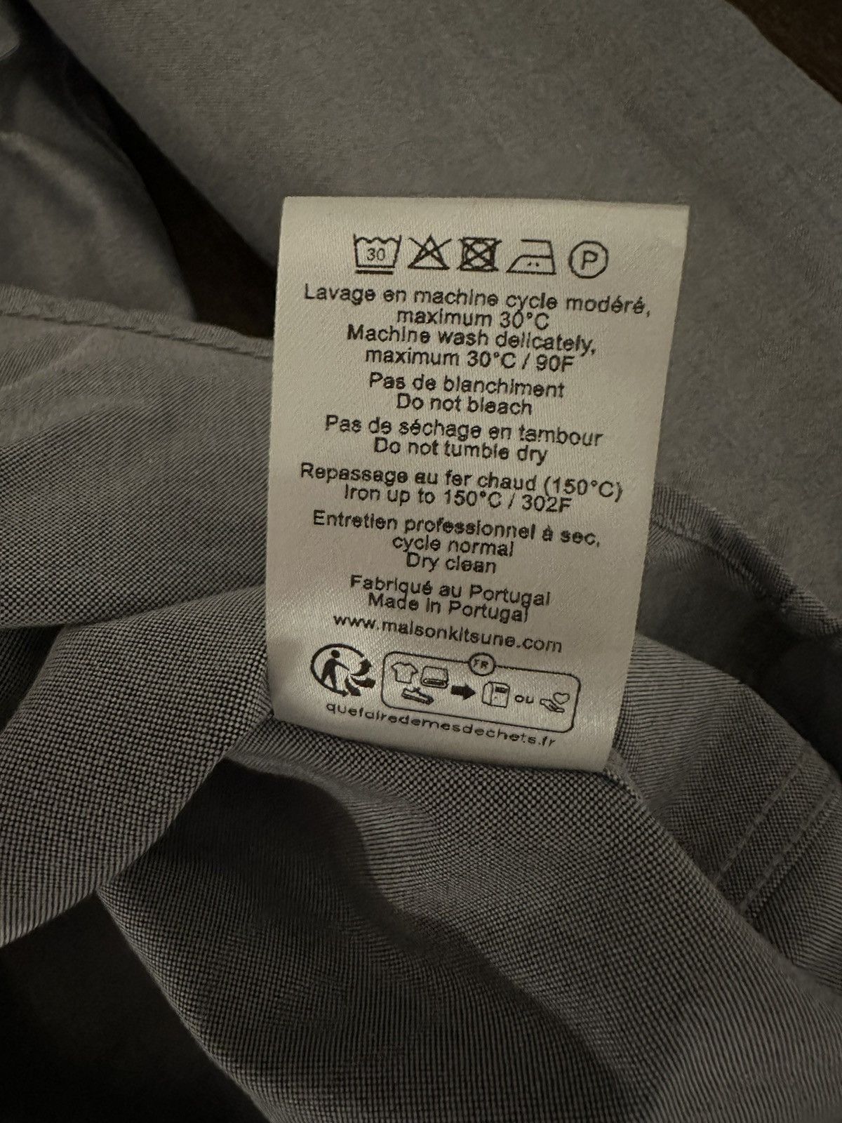 Maison Kitsune Contour Fox Head shirt Size US M / EU 48-50 / 2 - 3 Thumbnail
