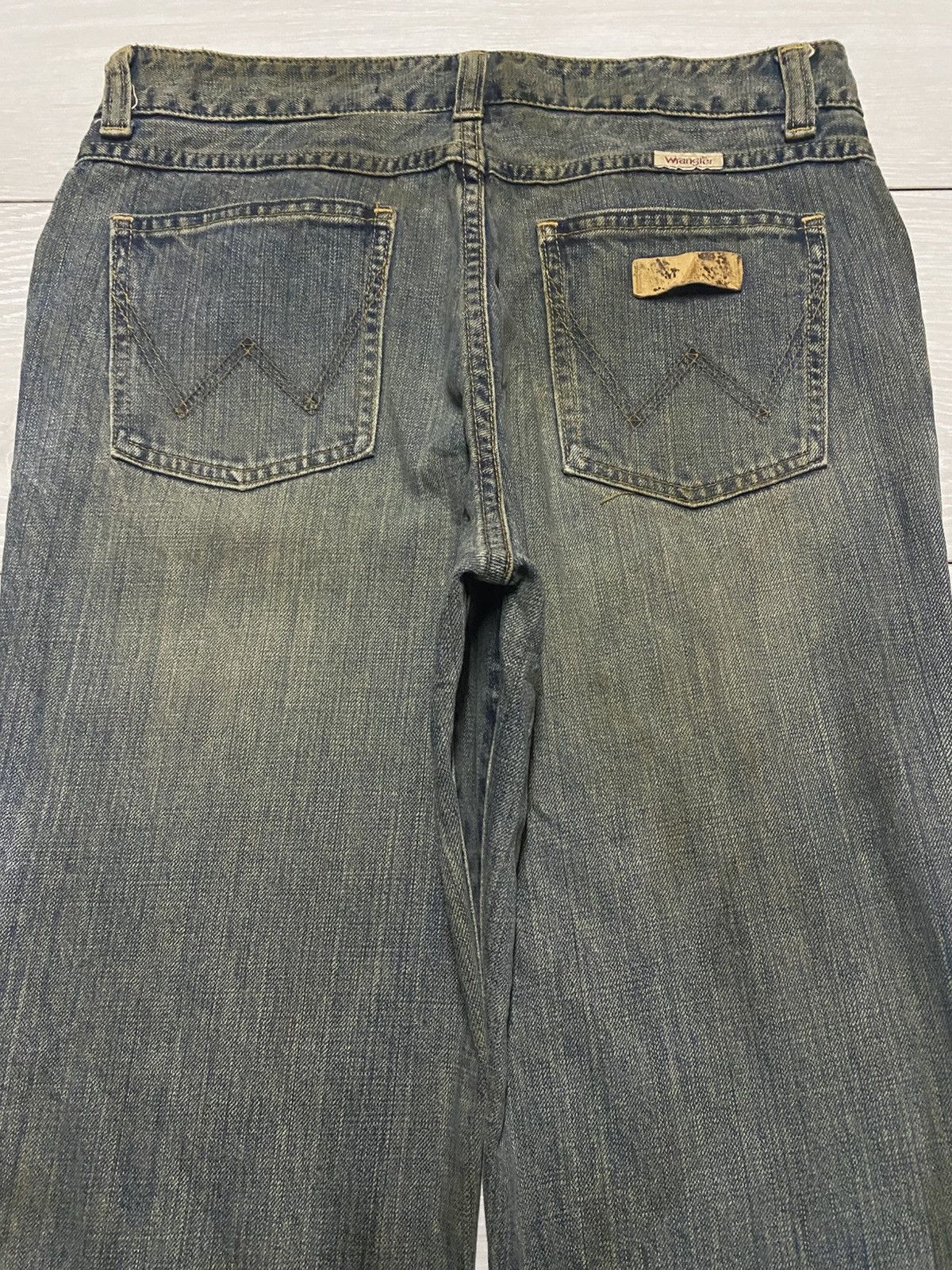 Wrangler Wrangler Authentic Western Geams Grunge Mud Wash Flare Jean Size US 30 / EU 46 - 4 Thumbnail