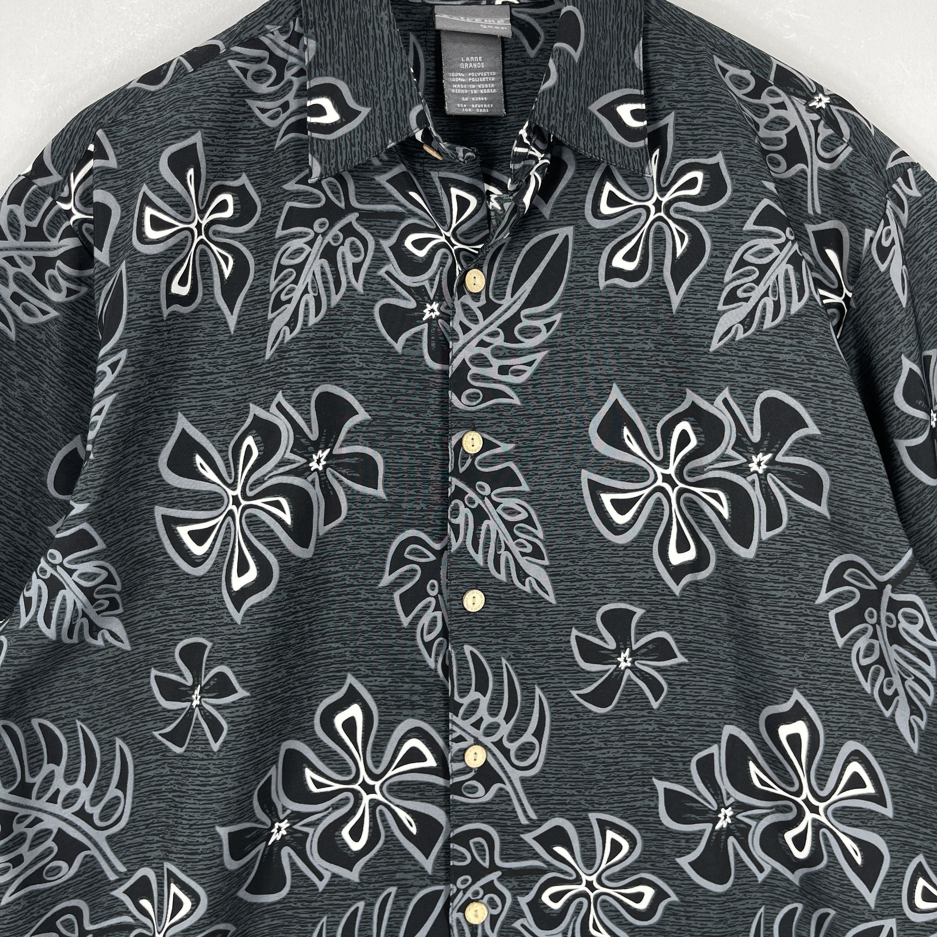 Vintage Vintage Y2K Monochromatic Floral Polyester Hawaiian Shirt Size US L / EU 52-54 / 3 - 2 Thumbnail