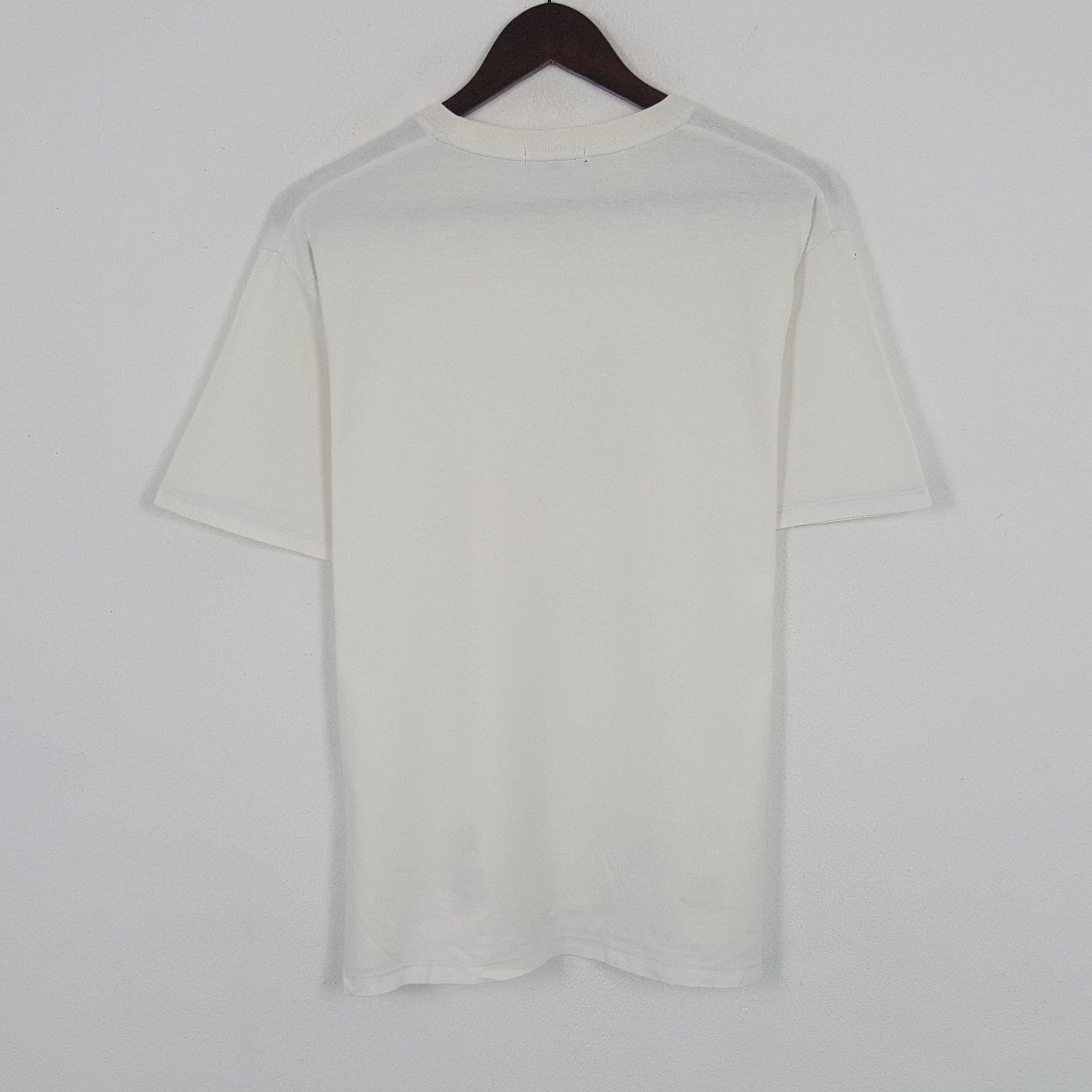 Burberry × Vintage Vintage Burberry London Custom Spell out Tshirt Size US L / EU 52-54 / 3 - 3 Thumbnail