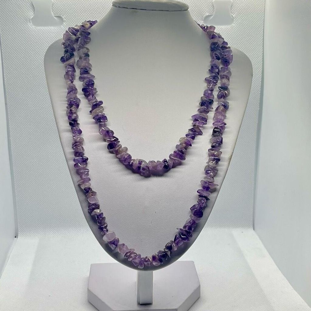 Other Beautiful Vintage Genuine Amethyst Chip Necklace Womens Size ONE SIZE - 1 Thumbnail