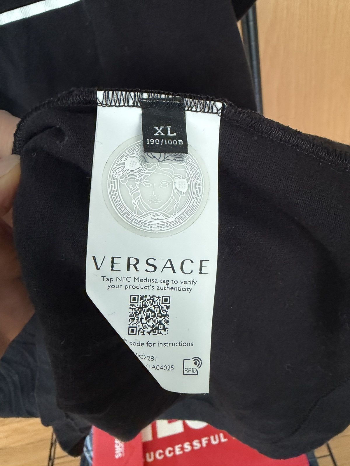Versace Versace dream via gesu tee - size XL Size US XL / EU 56 / 4 - 4 Thumbnail