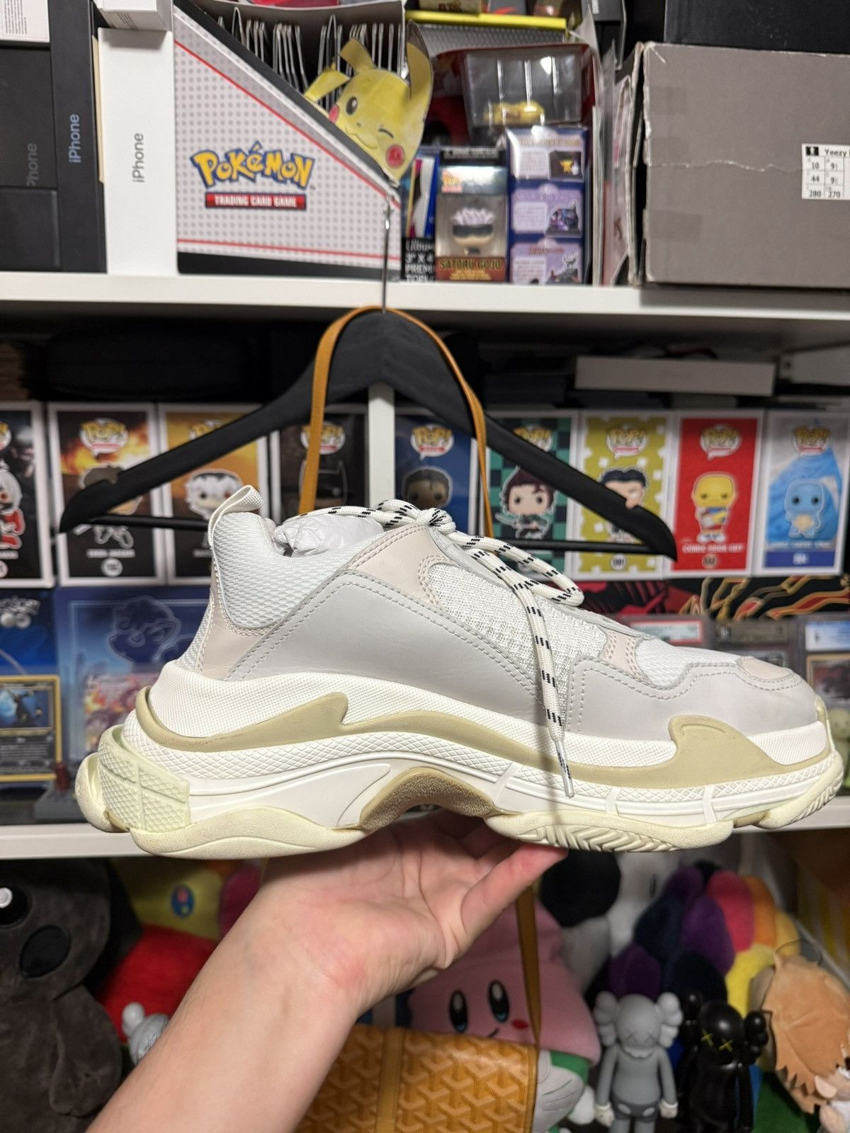 Balenciaga Balenciaga Triple S Cream White 43 Size US 9 / EU 42 - 9 Thumbnail