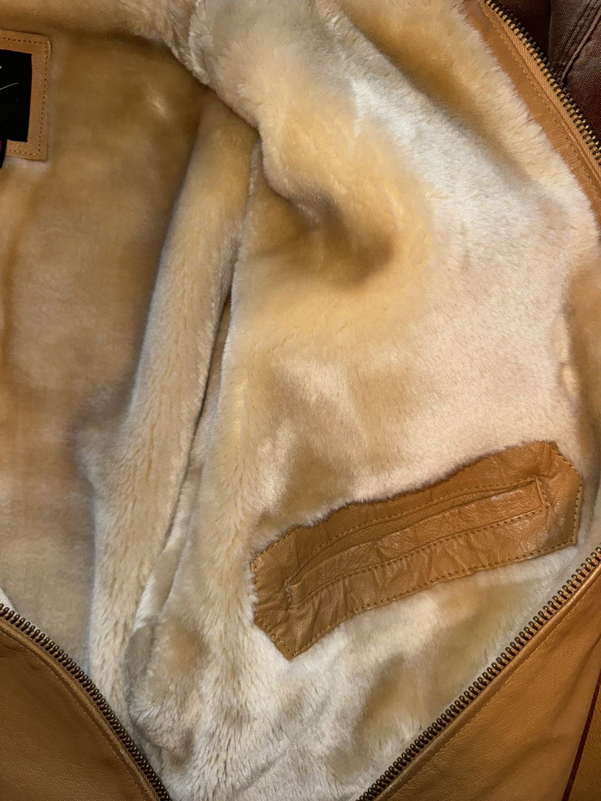 Vintage Heavy Leather Coat with Fur Lining Size US L / EU 52-54 / 3 - 9 Thumbnail