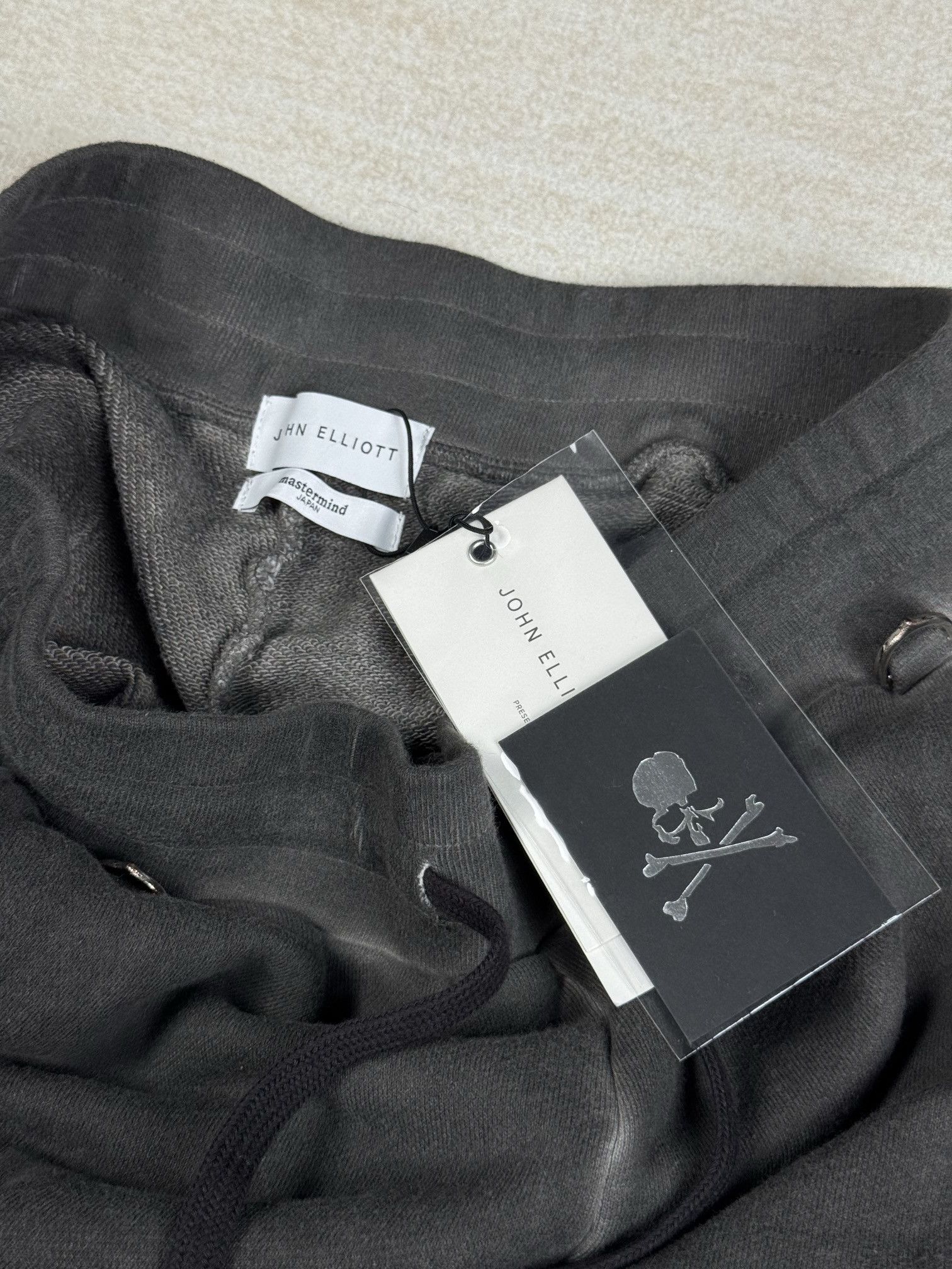 John Elliott × Mastermind Japan john elliott x MMJ sweatpants Size US 30 / EU 46 - 7 Thumbnail