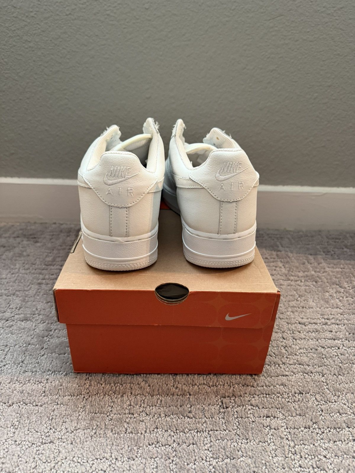 Nike 2002 Nike AF1 Low White Size US 10 / EU 43 - 4 Thumbnail