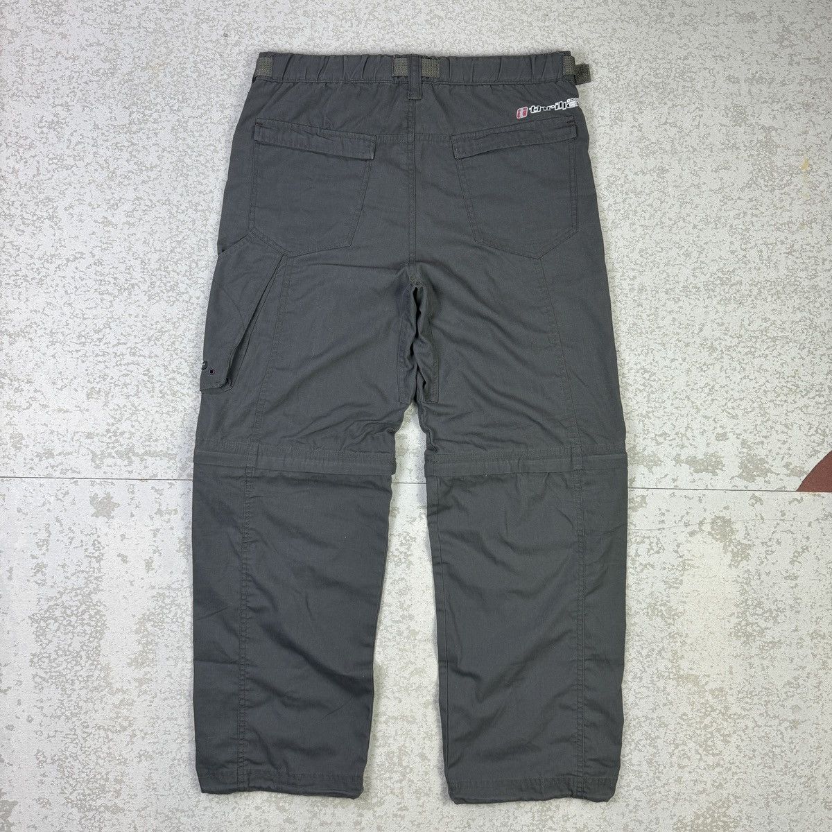 Japanese Brand 33/34 Thriller Multipocket 2in1 Cargo Pant Size US 33 - 8 Thumbnail