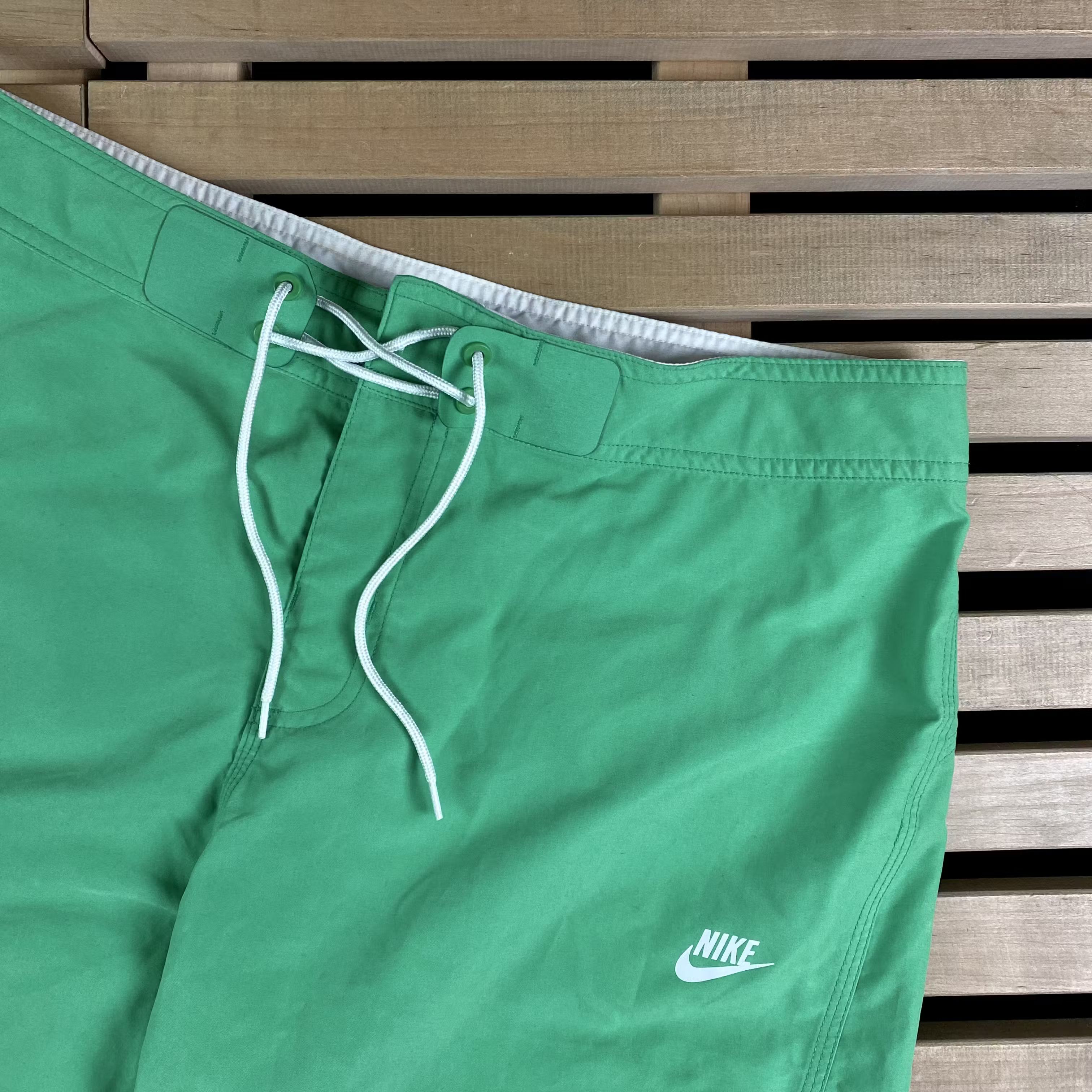 Nike × Vintage Men’s Short Nike Vintage Size 34 Size US 34 / EU 50 - 2 Thumbnail
