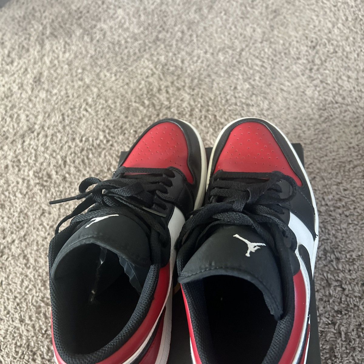 Jordan Brand Jordan 1 Low Bred Toe Size US 8 / EU 41 - 6 Thumbnail
