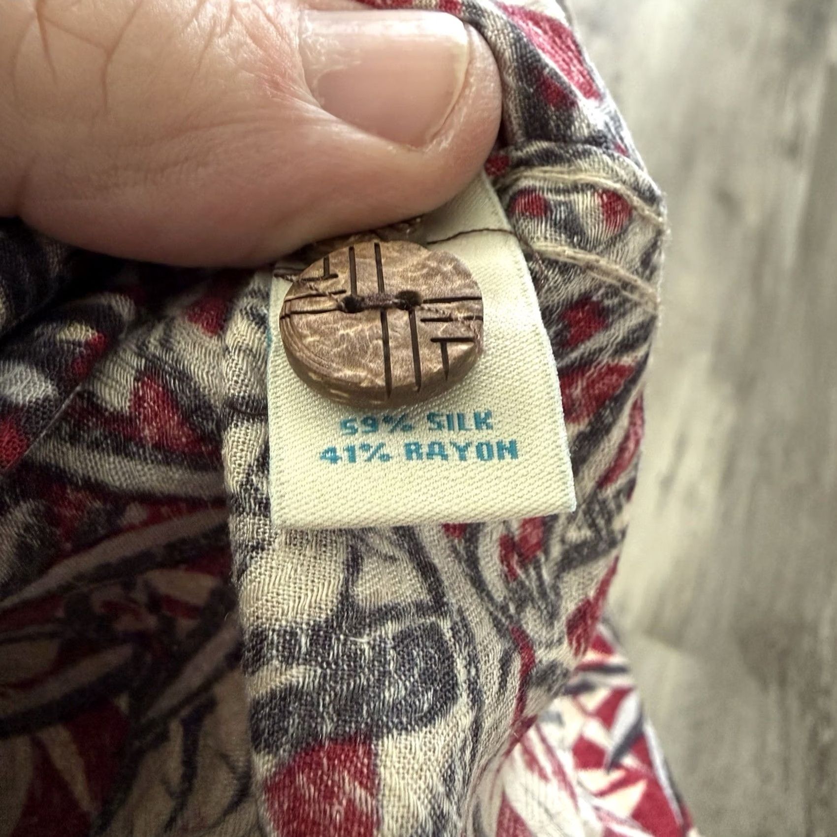 Vintage Caribbean Silk Blend Hawaiian Shirt Mens Sz M Dark Red Tan Floral Button-Up Short Sleeve Size US M / EU 48-50 / 2 - 4 Thumbnail