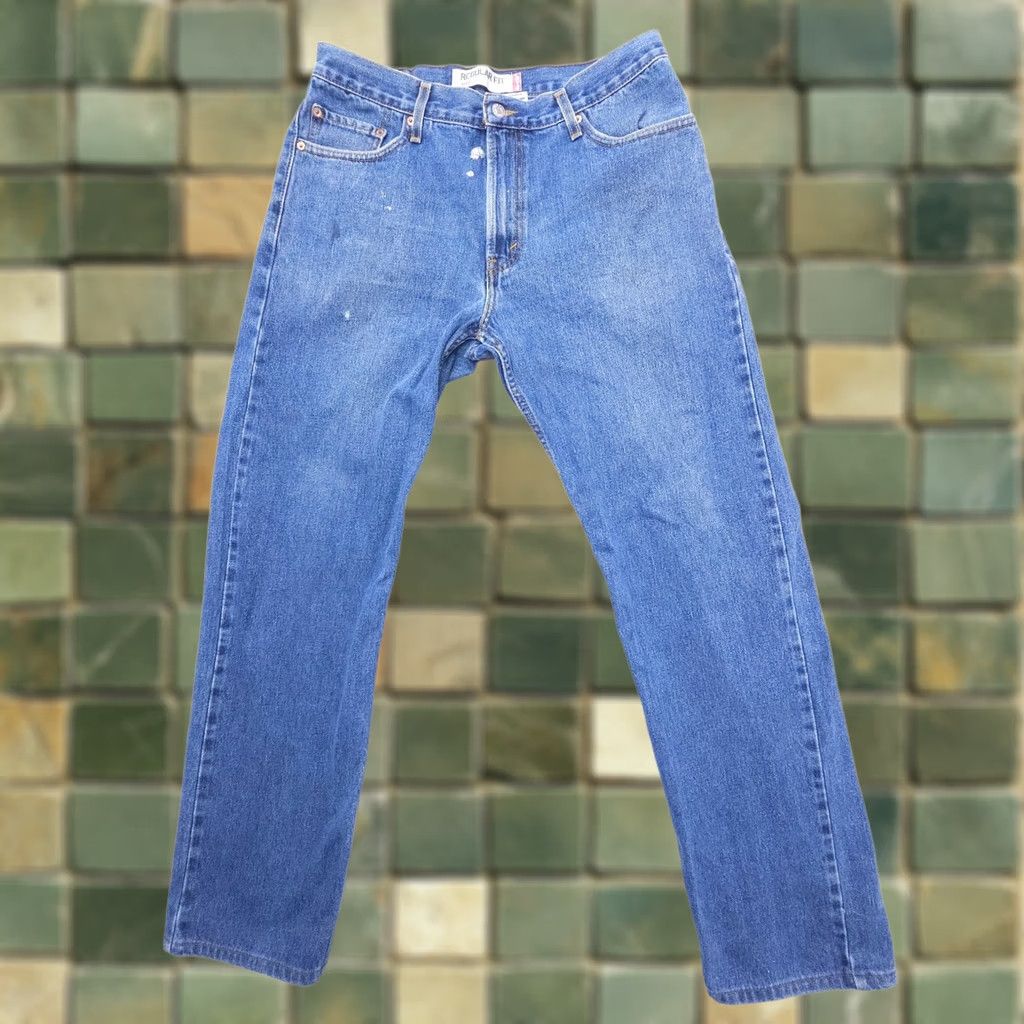 Levi's VINTAGE Levi's 505 Jeans Mens 36x36 Blue Straight Denim 90s 00s 34x32 Medium Wash Regular Pocket 5-Pocket Mens Size US 36 / EU 52 - 1 Thumbnail