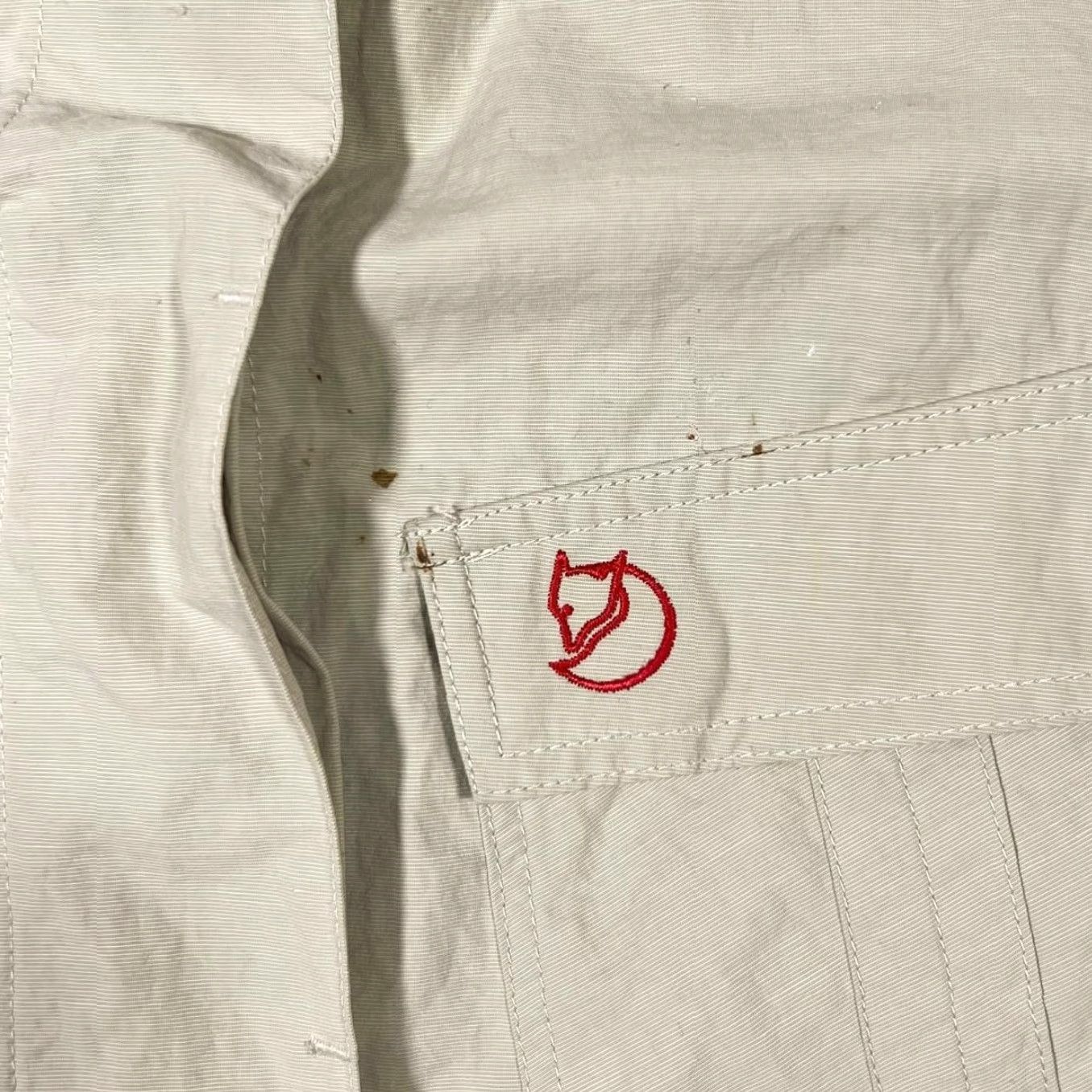Vintage VINTAGE Fjallraven Beige Polyamide Cotton Safari Utility Short Sleeve Shirt Women's Large Beige Size L / US 10 / IT 46 - 6 Thumbnail