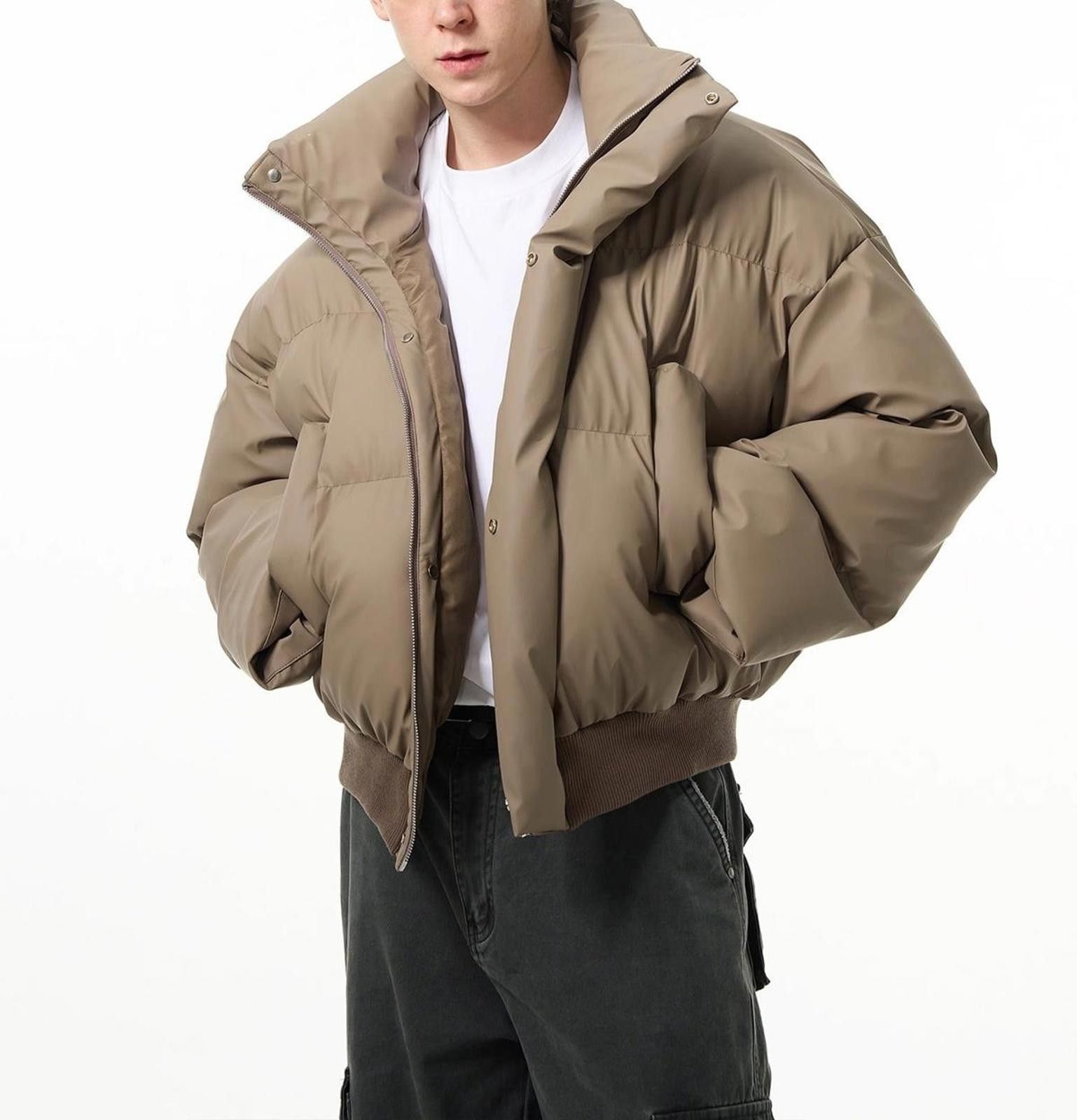 Vintage Beige Puffer Jacket, Men's Winter Outerwear Size US M / EU 48-50 / 2 - 1 Thumbnail