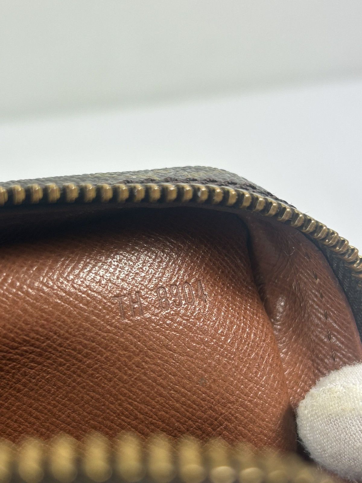 Louis Vuitton Louis Vuitton Monogram Crossbody Bag Size ONE SIZE - 6 Thumbnail