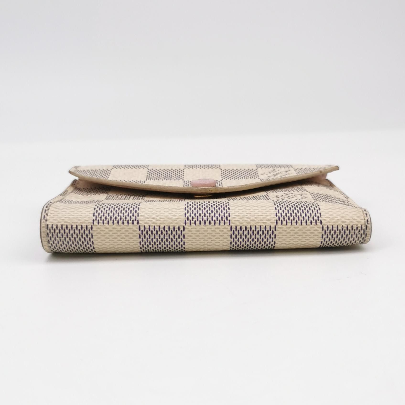 Louis Vuitton Louis Vuitton (LV) Victorine Checkerboard Snap Wallet -y250 Size ONE SIZE - 1 Thumbnail