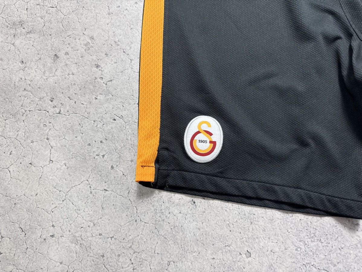 Nike Nike FC Galatasaray Vintage Football Black Shorts Soccer Size US 32 / EU 48 - 3 Thumbnail