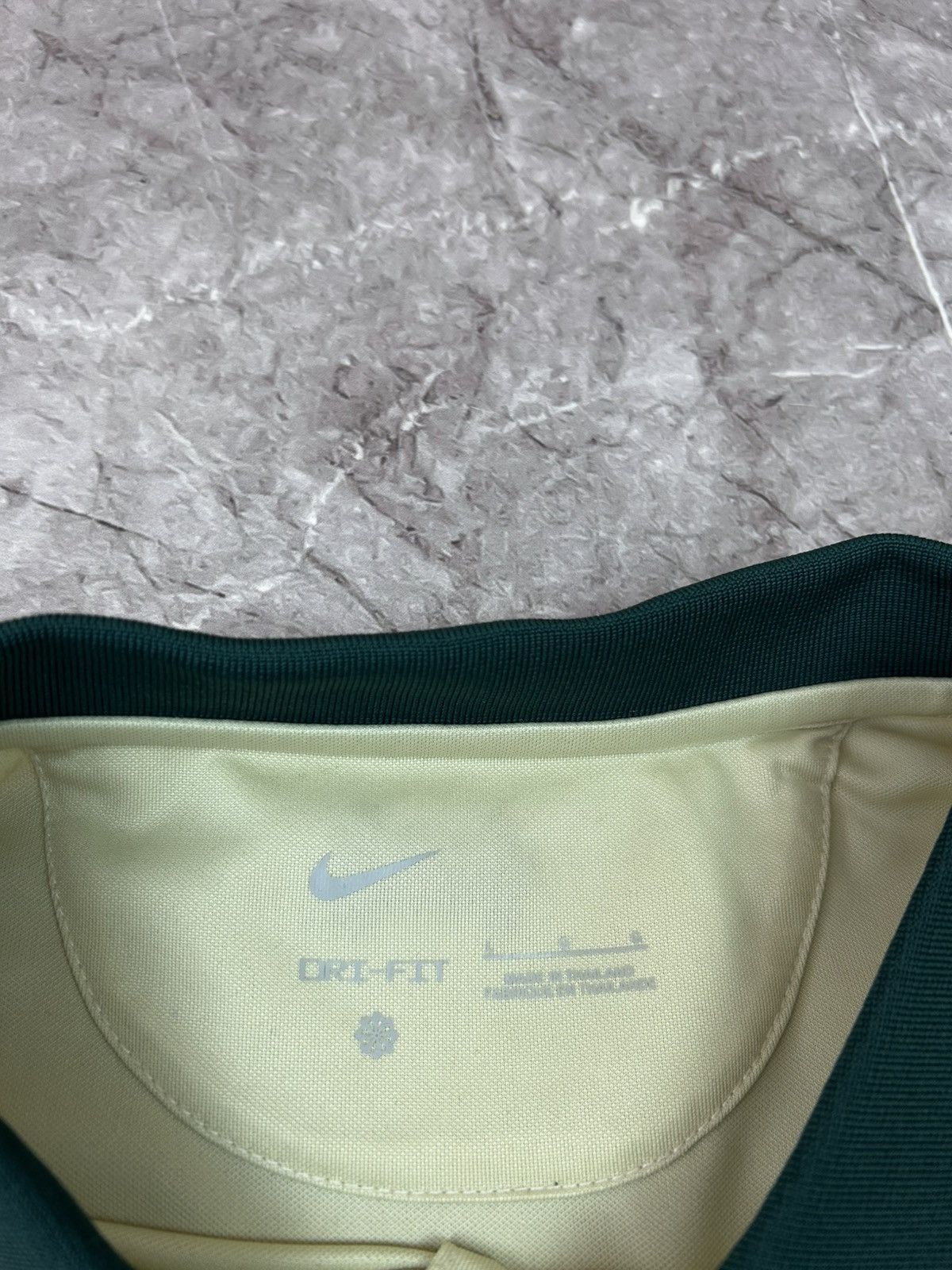 Nike Nike Liverpool Elliott 67 Soccer Jersey Size L Size US L / EU 52-54 / 3 - 5 Thumbnail