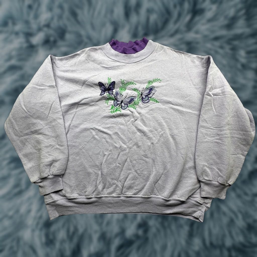 Vintage VINTAGE Ginni Girl Purple Butterfly Embroidered Sweatshirt Womens XXL Crewneck Pullover 90s Nature Graphic Print Mock Neck Size XXL / US 16-18 / IT 52-54 - 1 Thumbnail