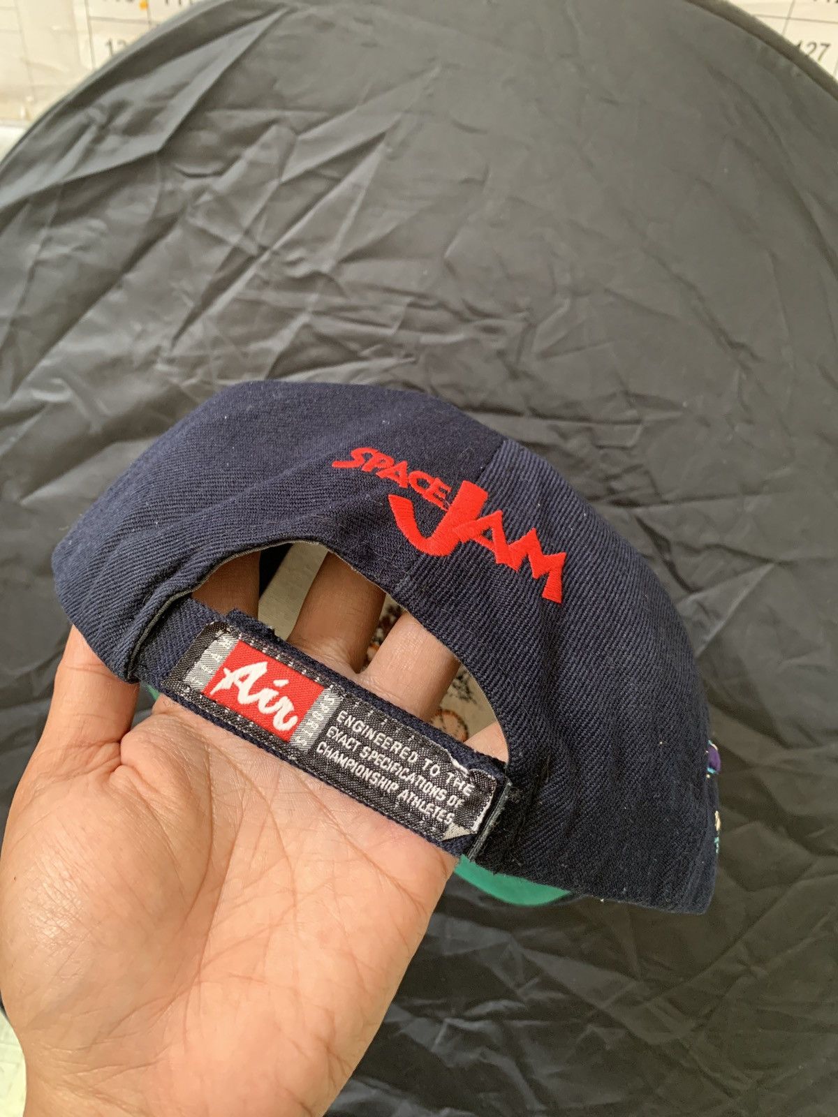 Cartoon Network × Nike × Vintage Vintage hat nike x space jam x hornets basketaball Size ONE SIZE - 3 Thumbnail