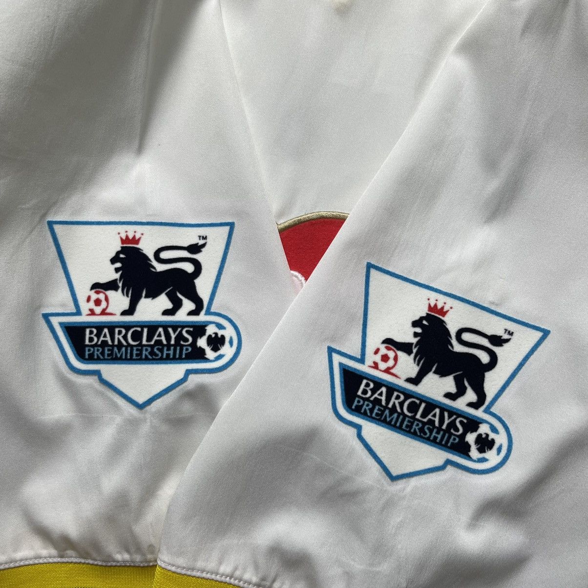 Pompeii × Vintage PORTSMOUTH POMPEY 2004/2005 FOOTBALL THIRD JERSEY #20 YAKUBU Size US S / EU 44-46 / 1 - 9 Thumbnail