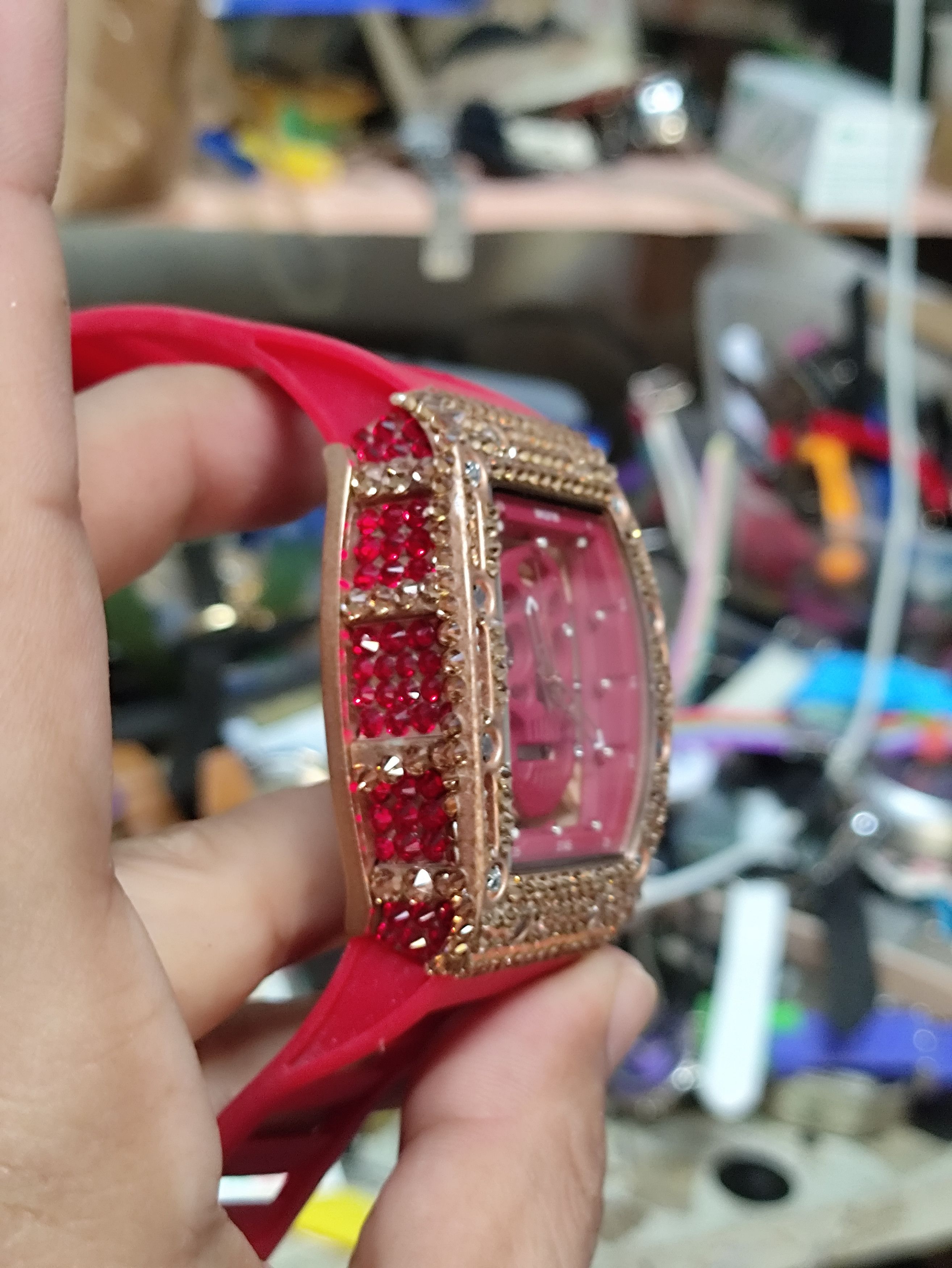 Other RARE 💥 SKULLS RED MONSTER 💀 Japan Punk Watch Size ONE SIZE - 9 Thumbnail
