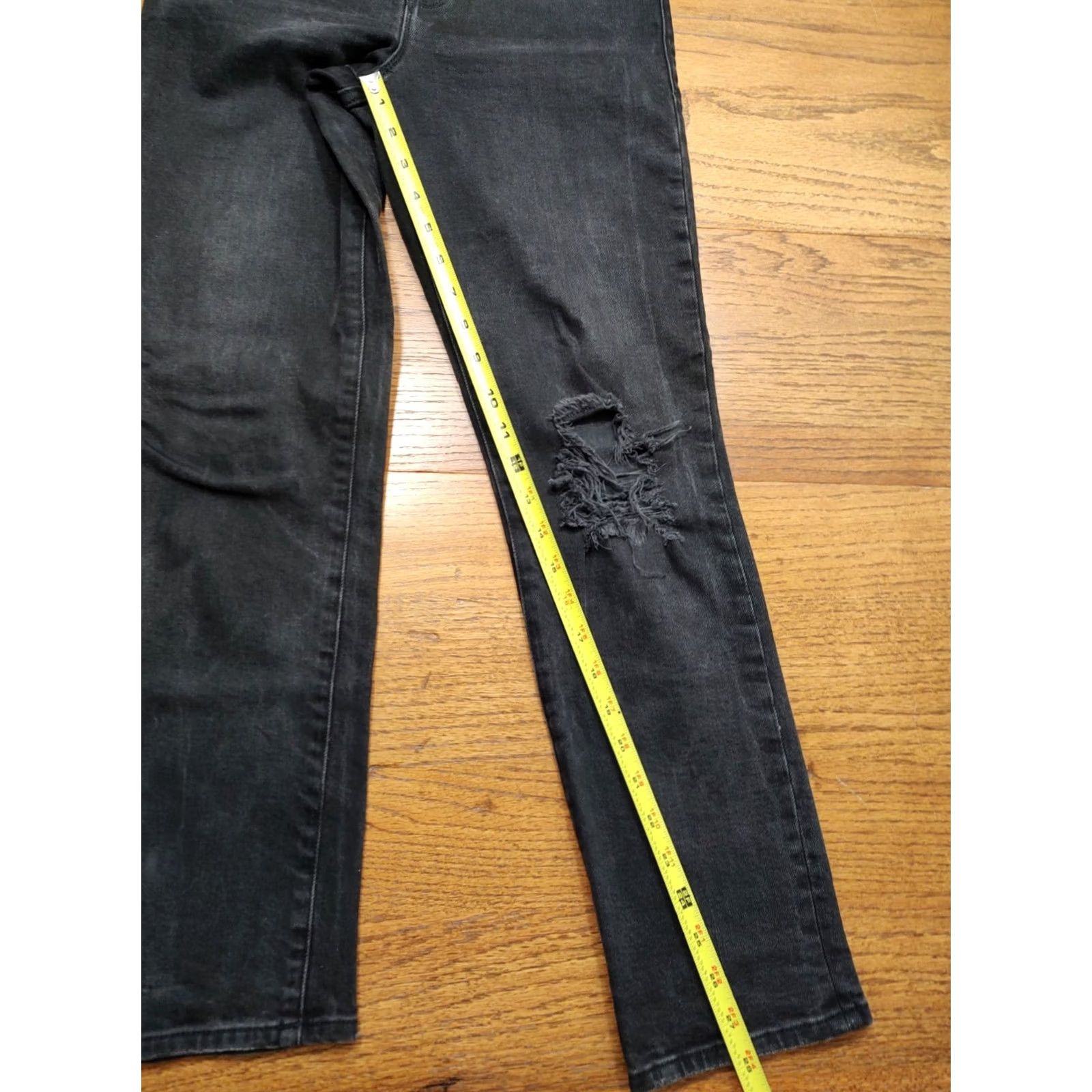 Good American Good American Jeans Size 2 26 Black Wash Distressed High Rise Straight Slim Color Blue 90s College City Women Size 26" / US 2 / IT 38 - 6 Thumbnail