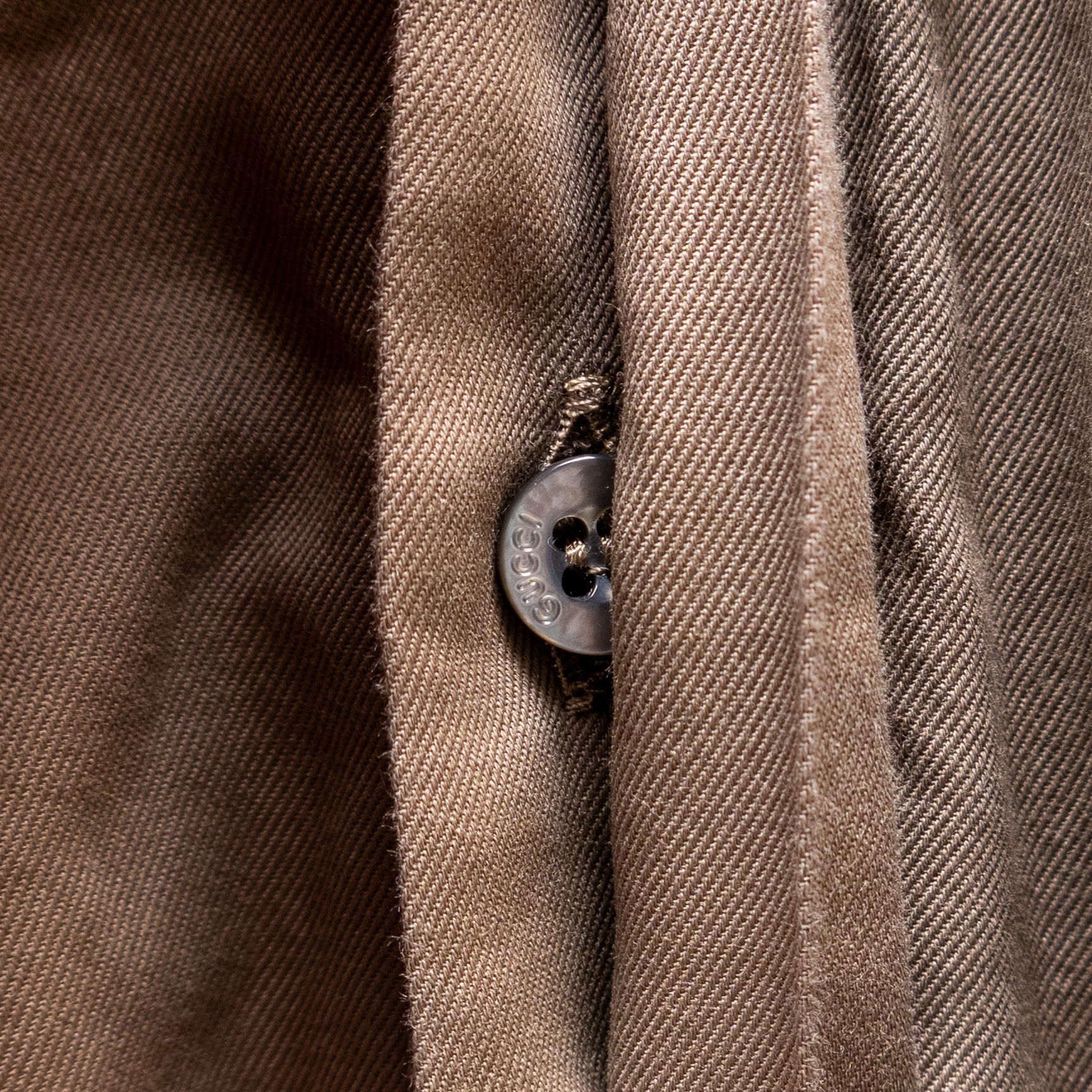 Gucci GUCCI - Men's Dress Shirt - Slim Beige (Tom Ford Era) Size L Size US L / EU 52-54 / 3 - 5 Thumbnail