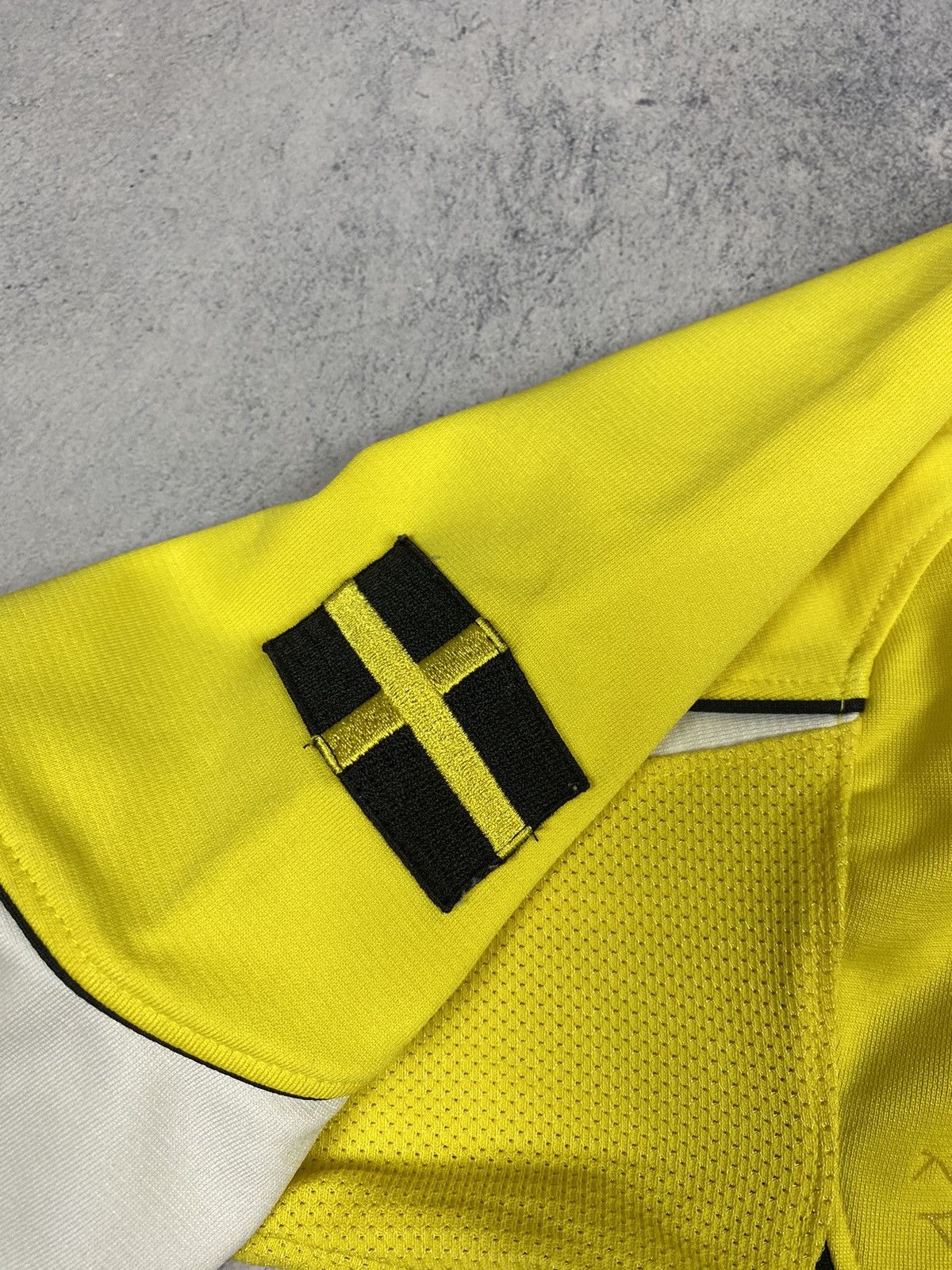 Under Armour Wales Rugby Union Shirt Jersey Under Armour Yellow T Shirt Size US M / EU 48-50 / 2 - 8 Thumbnail