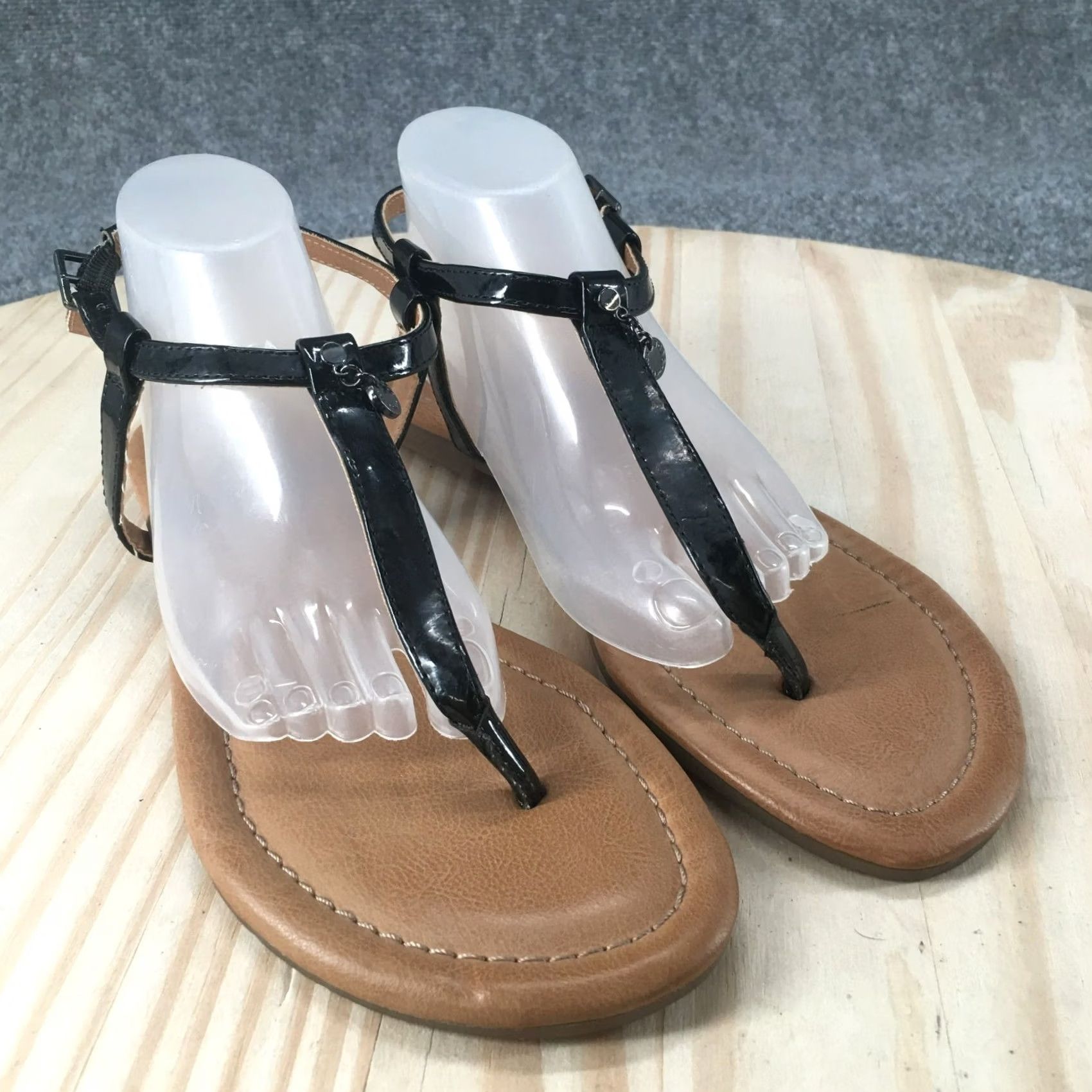 BCBGeneration BCBGeneration Sandals Womens 6 B Ankle Straps Black Leather Casual Buckle Thong Size US 6 / IT 36 - 3 Thumbnail