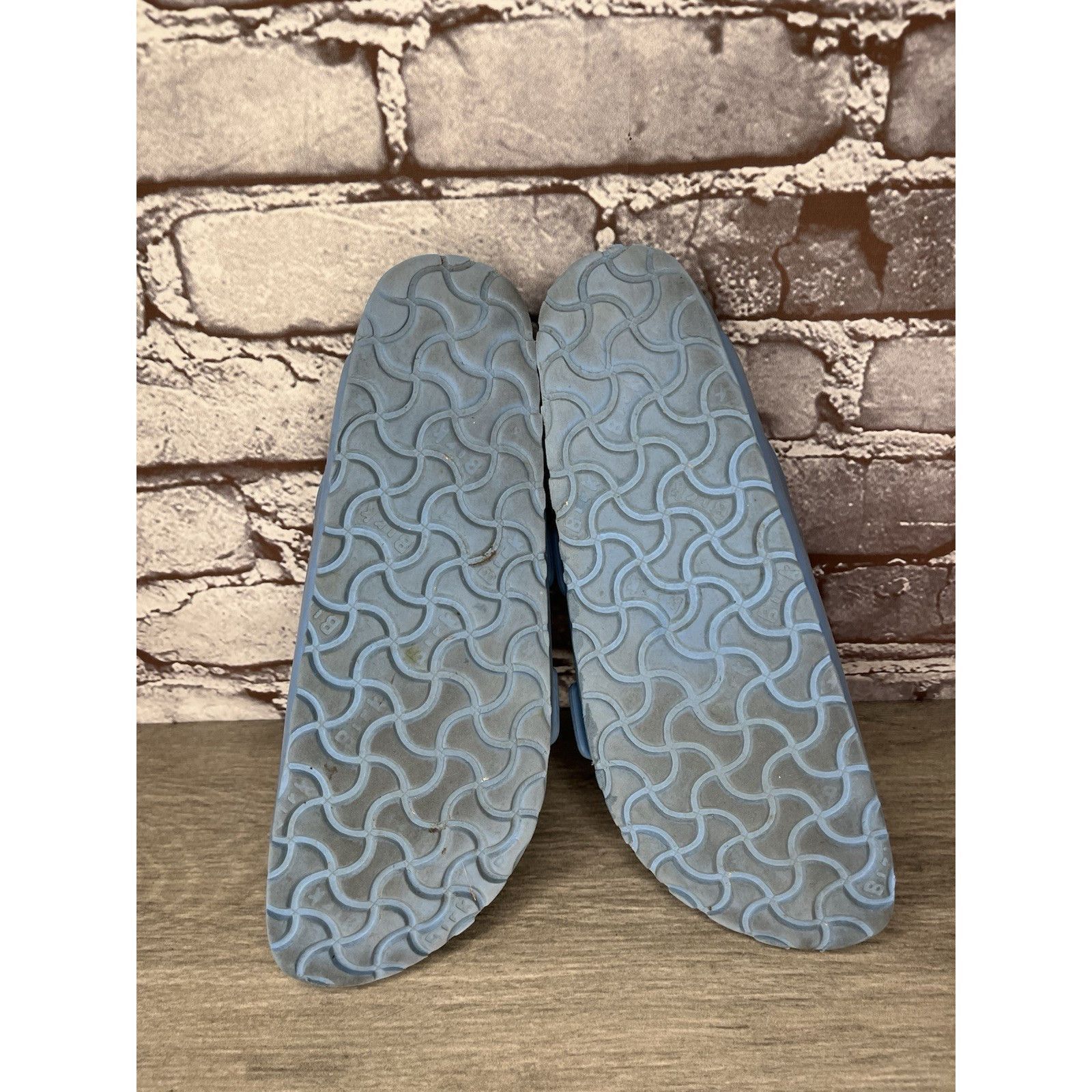 Birkenstock Birkenstock Arizona Essentials Baby Blue Lightweight Sandals Size US 7.5 / IT 37.5 - 8 Thumbnail