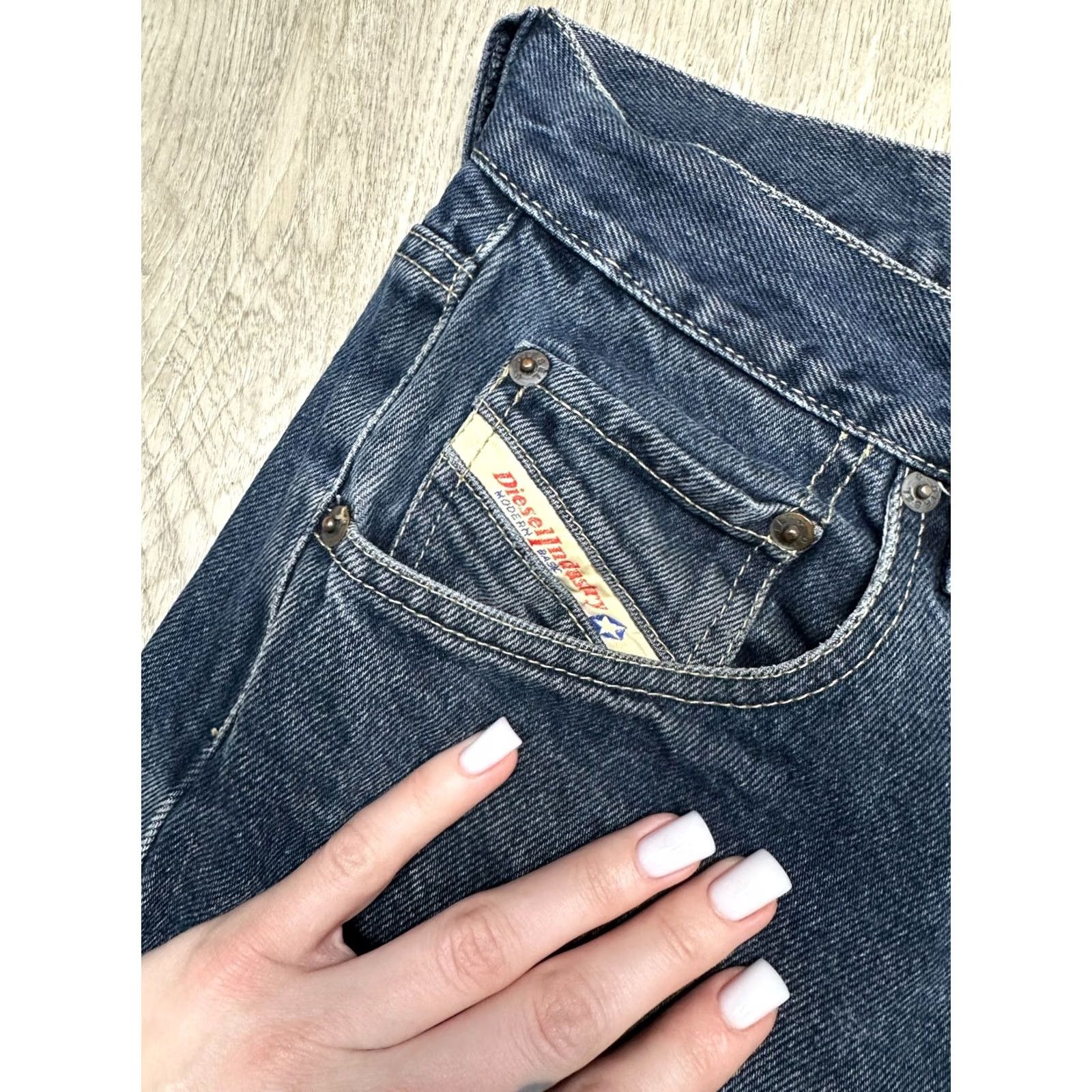 Diesel Diesel Jeans Main Selling Point Diesel Jeans Mens Denim Pants 32 Blue 34 Inseam Vintage Made in Italy 1980s 32 Mens Size US 32 / EU 48 - 4 Thumbnail
