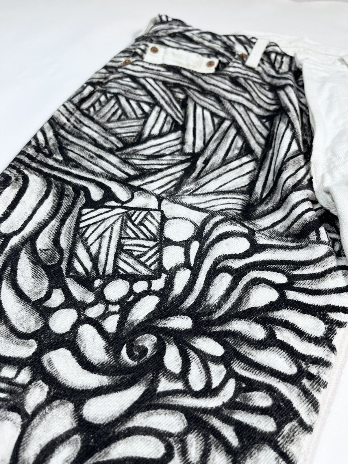 Levi's Vintage Clothing 90's VINTAGE LEVI's 501 DOODLE PAINTER Size US 30 / EU 46 - 6 Thumbnail