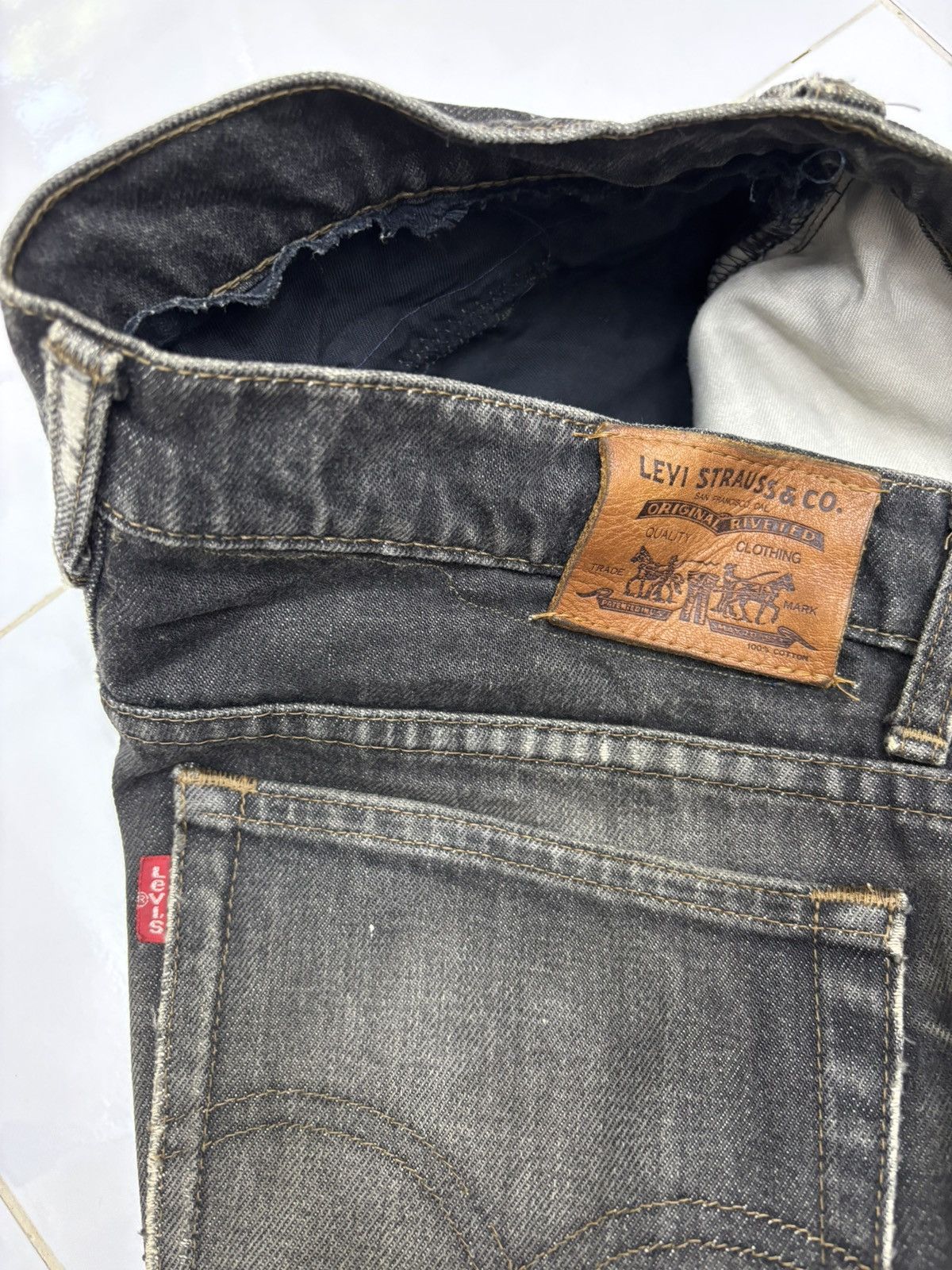 Levi's × Undercover Rare Levis Black Thrashed Destroyed Denim Jeans Size US 29 - 11 Thumbnail