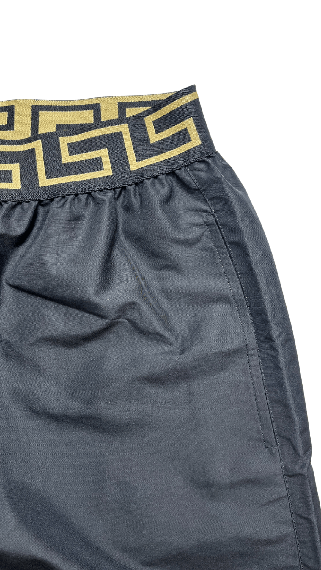 Versace 5-15 NWT Men's Swim Trunks Board Shorts S US 30 / EU 46 Size US 30 / EU 46 - 3 Thumbnail