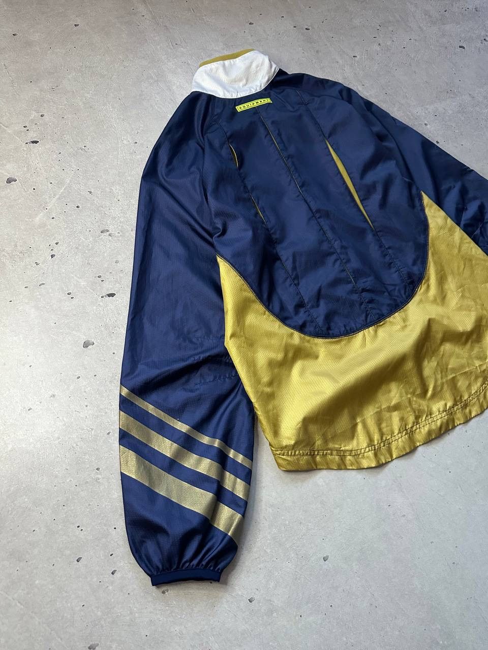 Adidas Adidas Equipment Vintage Soccer Windbreaker Football Jacket Size US M / EU 48-50 / 2 - 10 Thumbnail