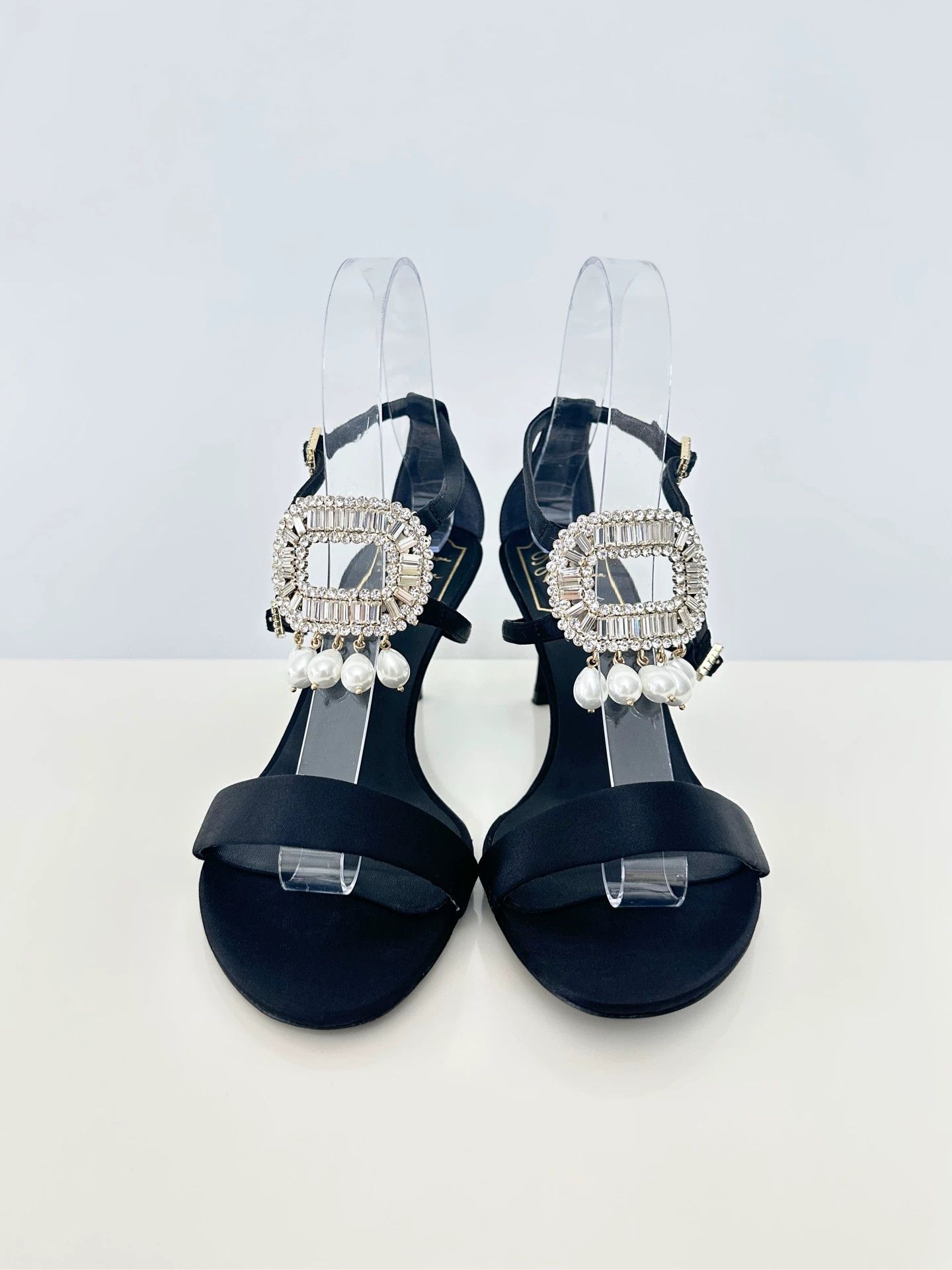 Roger Vivier RV Buckle Satin Crystal Pearl Black Sandal 37 Size US 6 / IT 36 - 2 Thumbnail