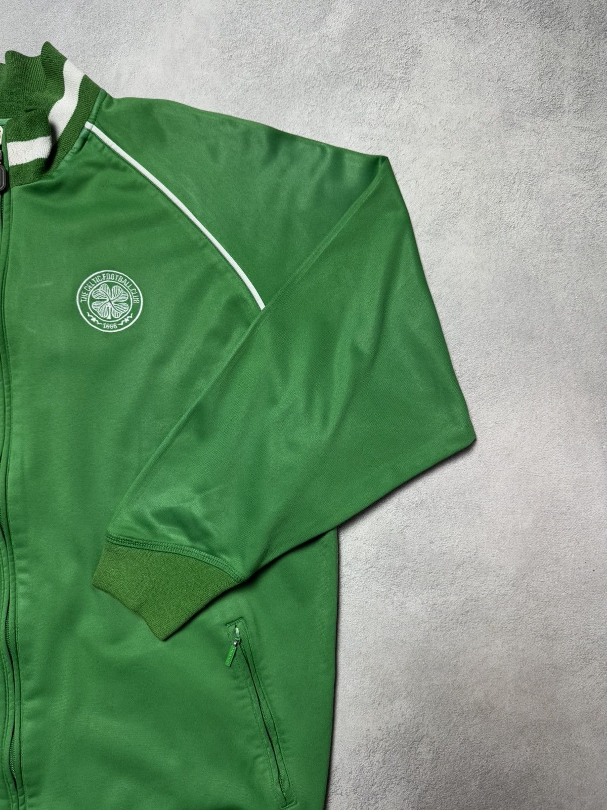 Umbro Celtic 2000 2001 Football Soccer Track Jacket Umbro Size US XL / EU 56 / 4 - 6 Thumbnail