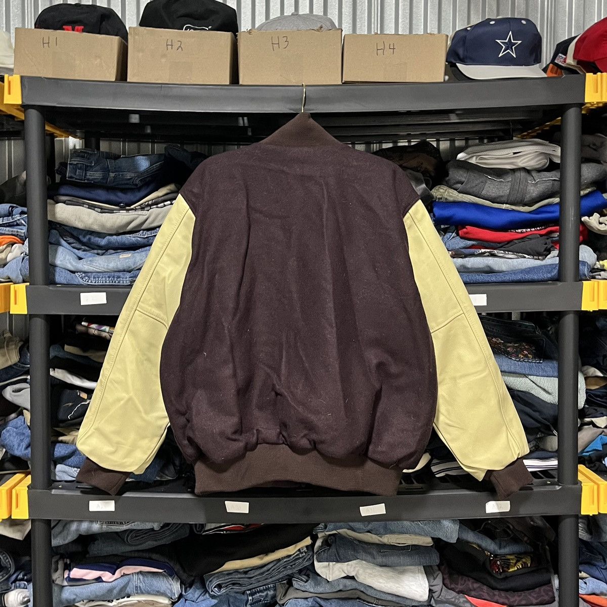 Vintage VINTAGE BALDWIN WALLACE LEATHER VARSITY JACKET SIZE MEDIUM Size US M / EU 48-50 / 2 - 2 Thumbnail