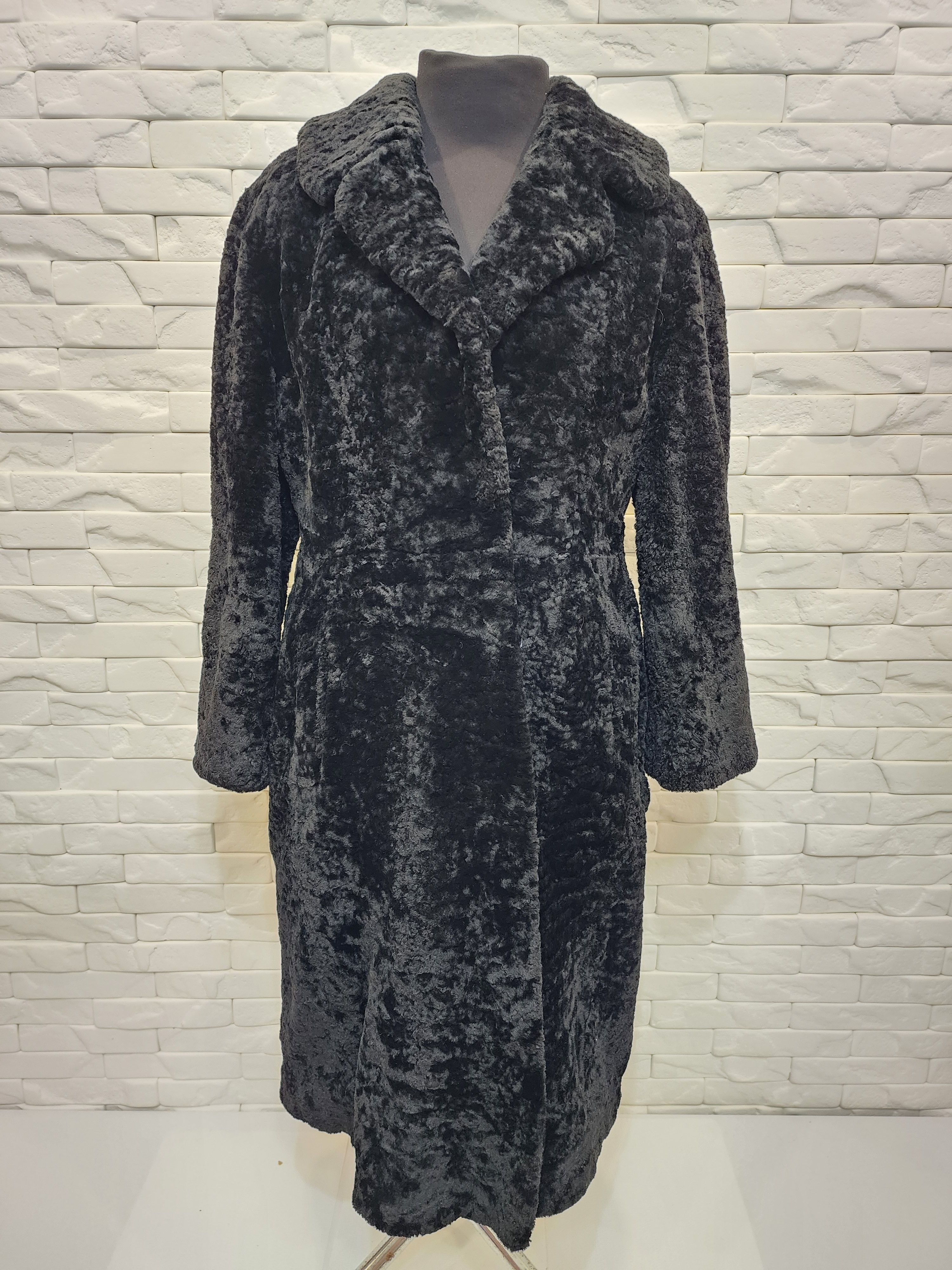 Other Black warm women's sheepskin coat. Size L / US 10 / IT 46 - 1 Thumbnail