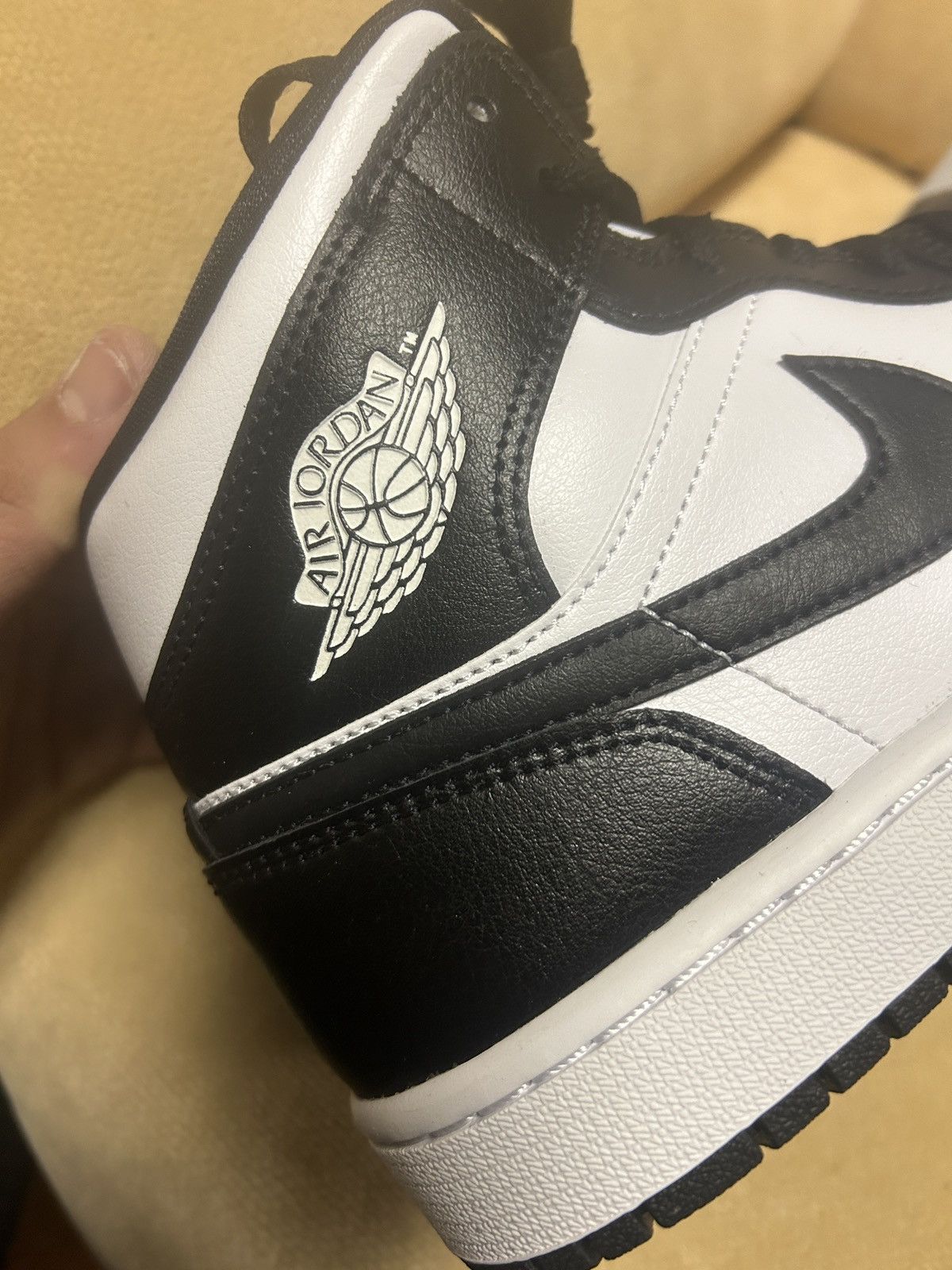 Jordan Brand Air jordan 1 mid Size US 6.5 / EU 39-40 - 12 Thumbnail