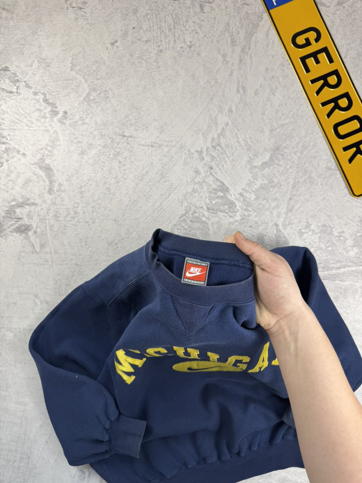 Nike × Vintage NIKE MICHIGAN VINTAGE CENTER LOGO OVERSIZE BOXY SWEATSHIRT Size US M / EU 48-50 / 2 - 4 Thumbnail