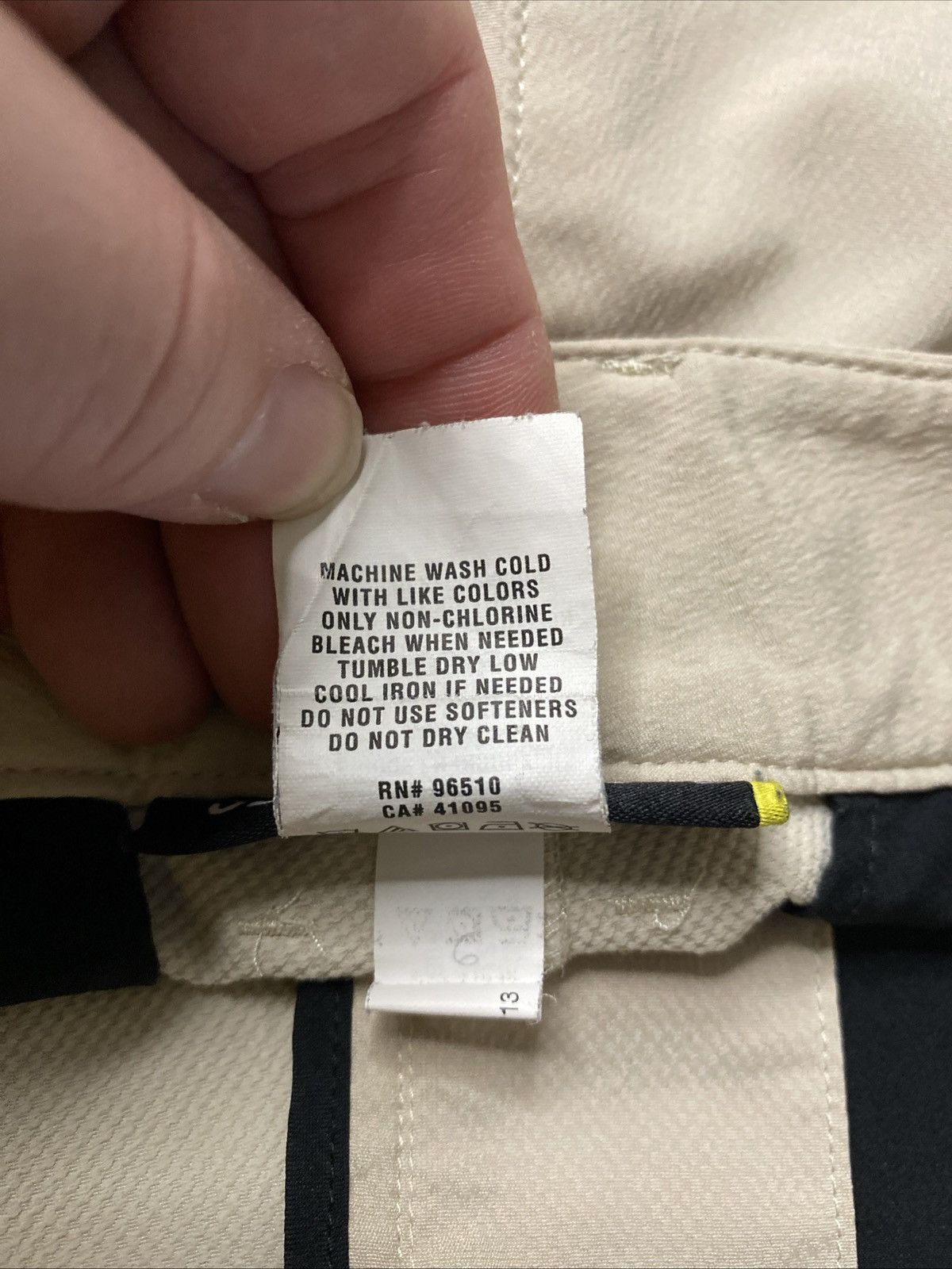 Under Armour Under Armour Women's Pants Performance Casual Beige Size 32 Size 32" / US 10 / IT 46 - 4 Thumbnail