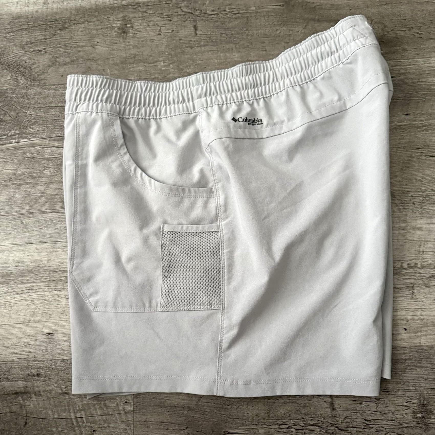 Vintage VINTAGE Columbia PFG Pull-On Shorts Womens XL Gray Stretch Elastic Performance XL0377 Size 40" / US 18 - 5 Thumbnail