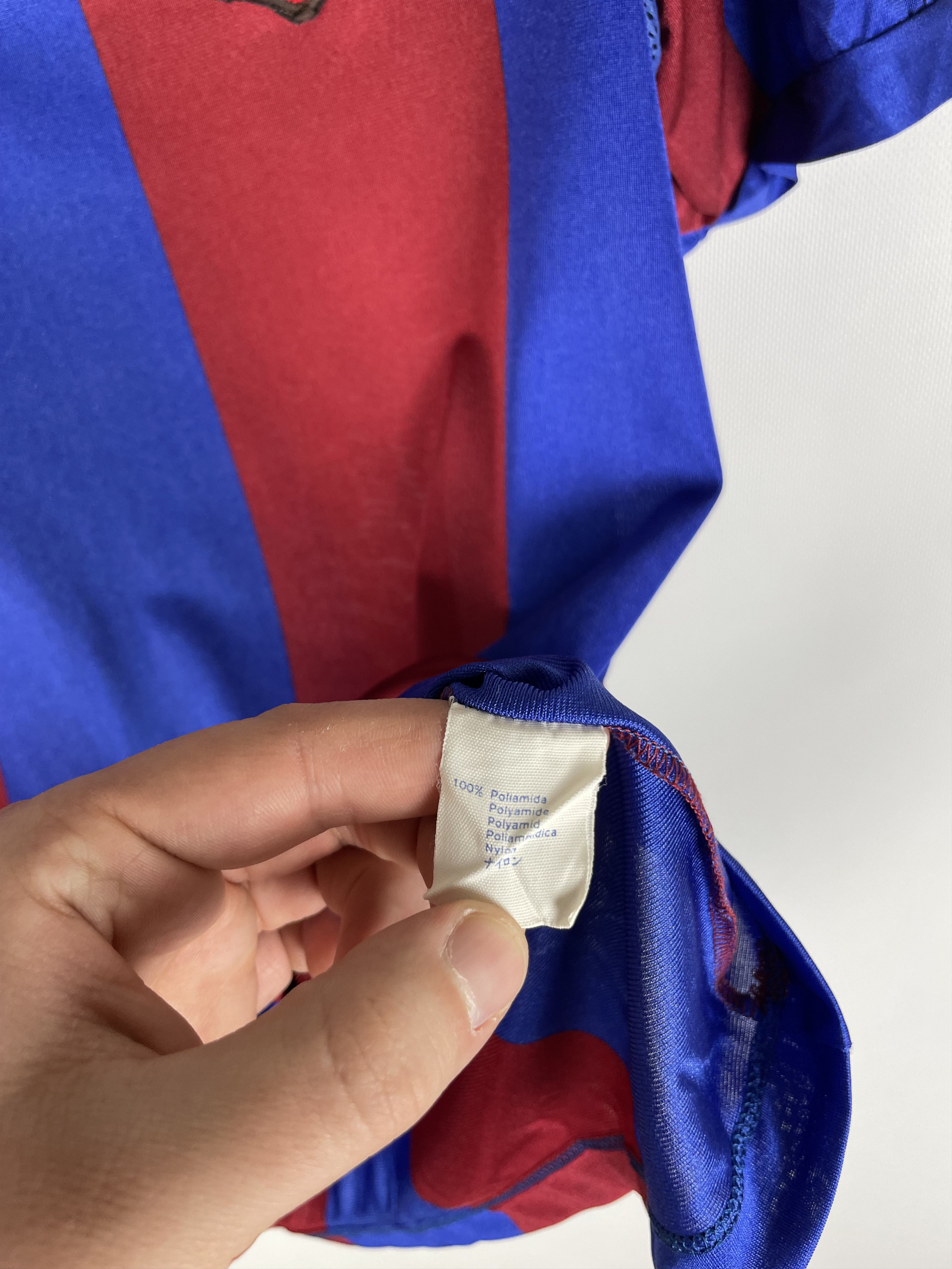 Vintage BARCELONA 1984/1989 HOME FOOTBALL SHIRT MEYBA VINTAGE Size US M / EU 48-50 / 2 - 11 Thumbnail