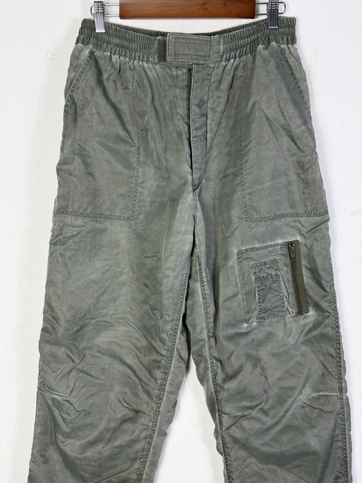 Japanese Brand Vintage Military Elasticated Cuffs Zipperd Pocket Size US 30 / EU 46 - 5 Thumbnail