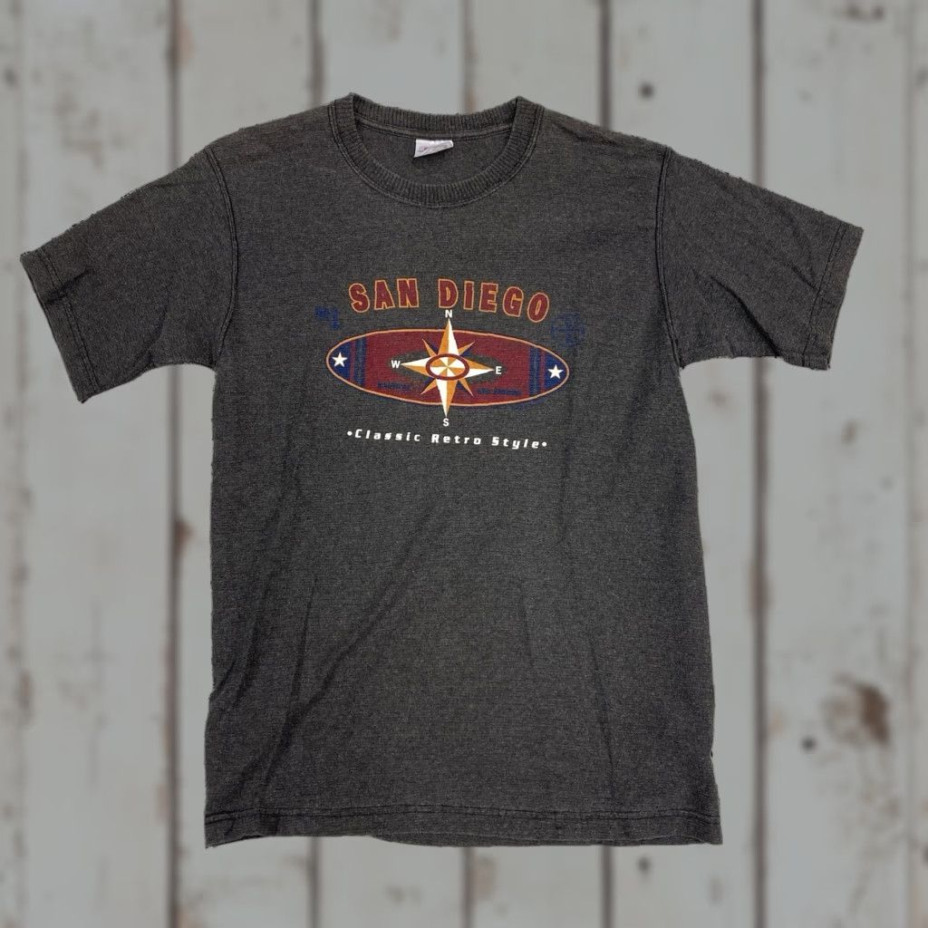 Vintage VINTAGE San Diego Shirt Graphic Tee L White Cotton Gildan Heavy Cotton USA 2000s Classic Unisex Adults Mens Boys Womens Size US L / EU 52-54 / 3 - 1 Thumbnail