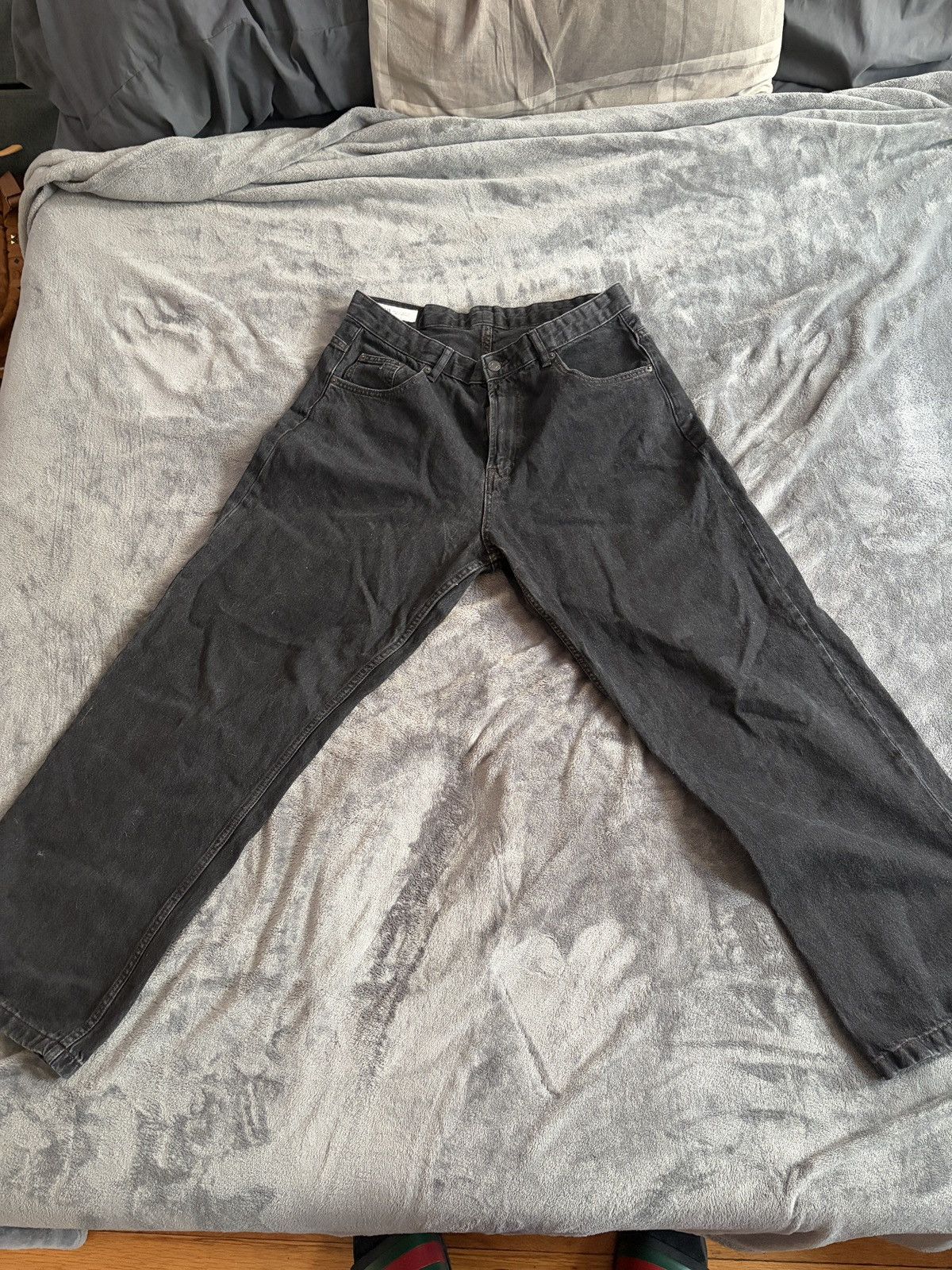 Zara Black baggy zara jeans Size US 34 / EU 50 - 1 Thumbnail