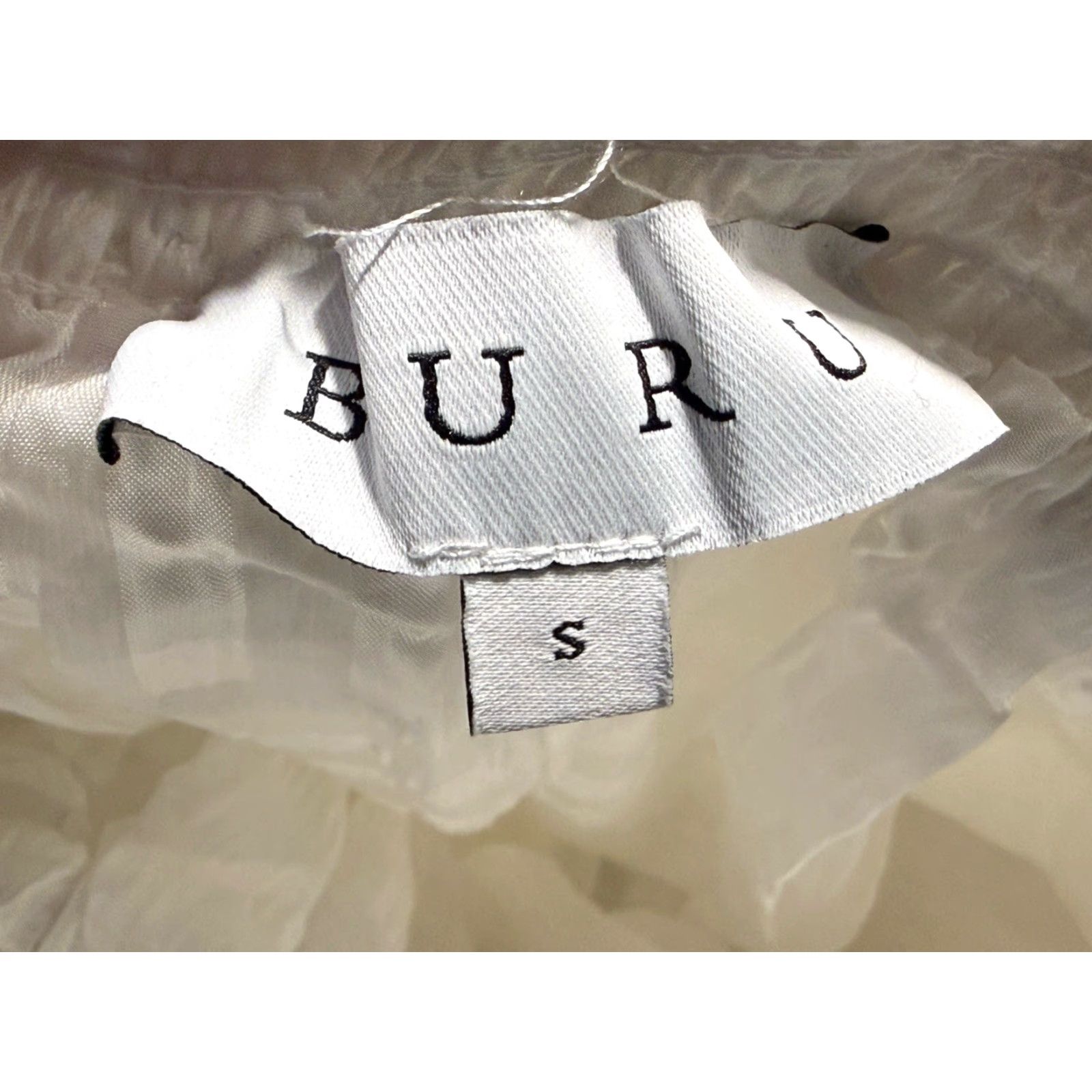 Vintage BURU Mini Skirt Womens Small White Floral Smocked Size 28" / US 6 / IT 42 - 3 Thumbnail