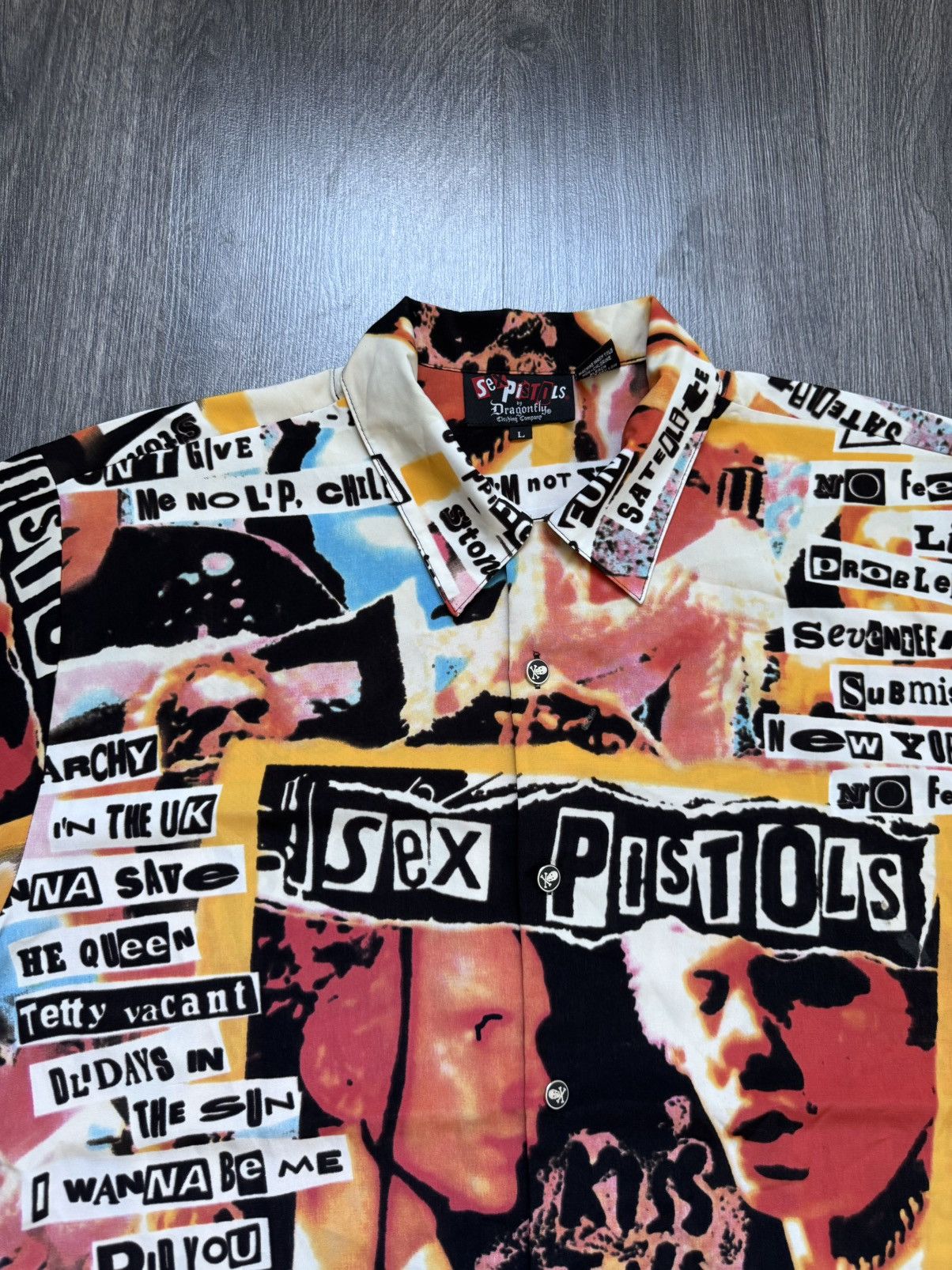 Band Tees 90s Vintage Dragonfly Sex Pistols Band tee Size US L / EU 52-54 / 3 - 4 Thumbnail