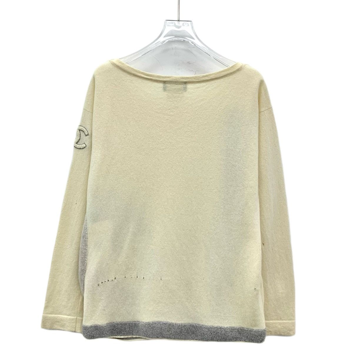 Chanel Chanel Double C Flocked Cashmere Long Sleeve Knitwear K26WX Size XS / US 0-2 / IT 36-38 - 2 Thumbnail
